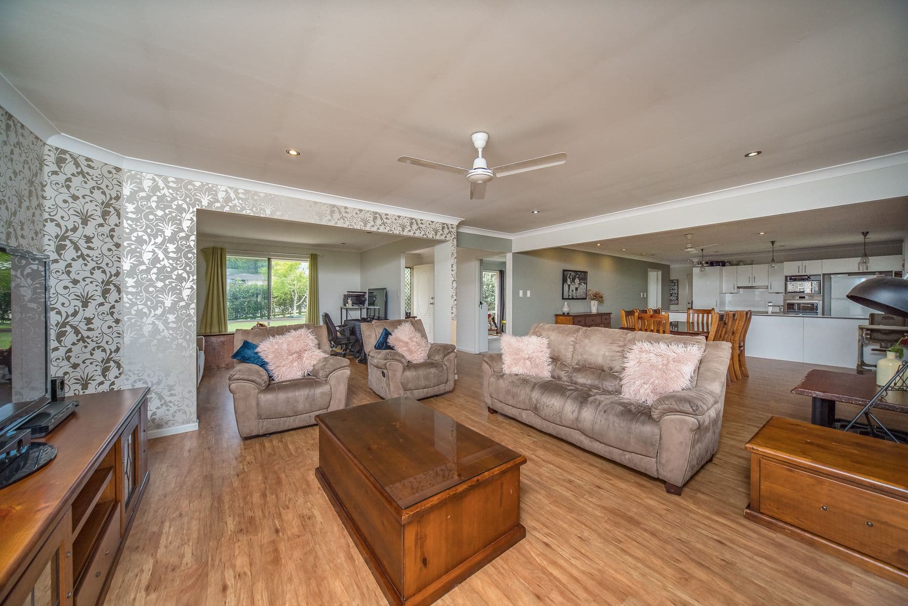 8-10 Halcot Court, Gleneagle QLD 4285, Gleneagle - Thumbnail 4