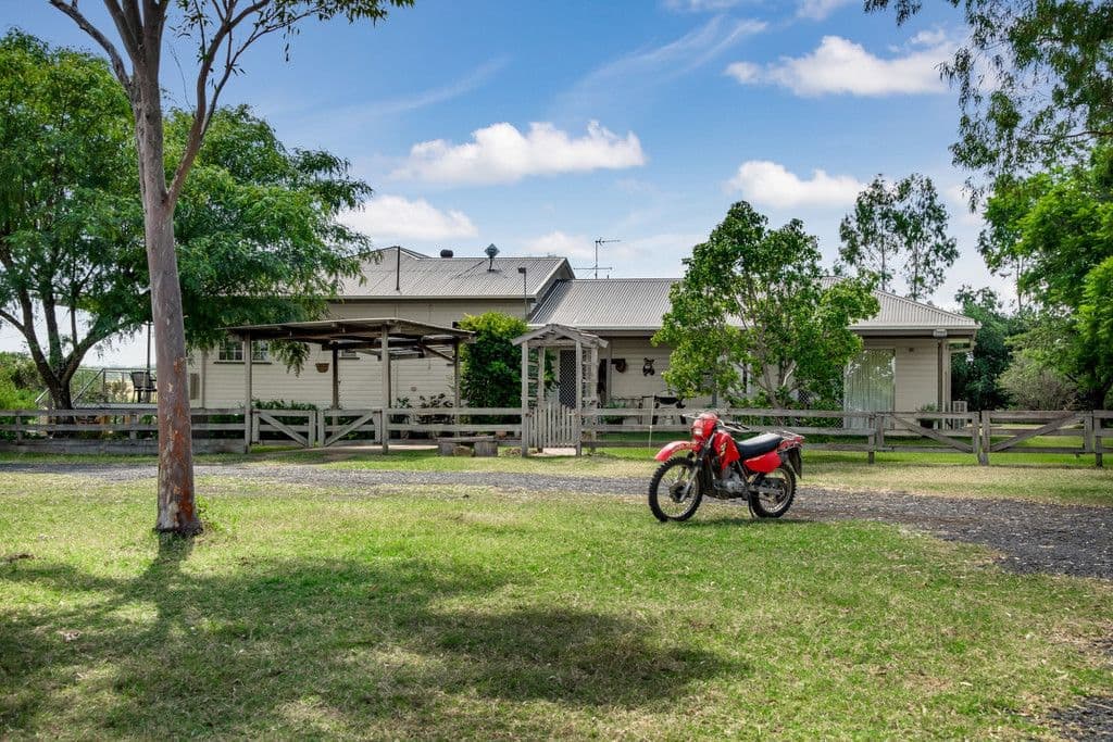 68 Schick Road, Pittsworth QLD 4356, Pittsworth - Thumbnail 5