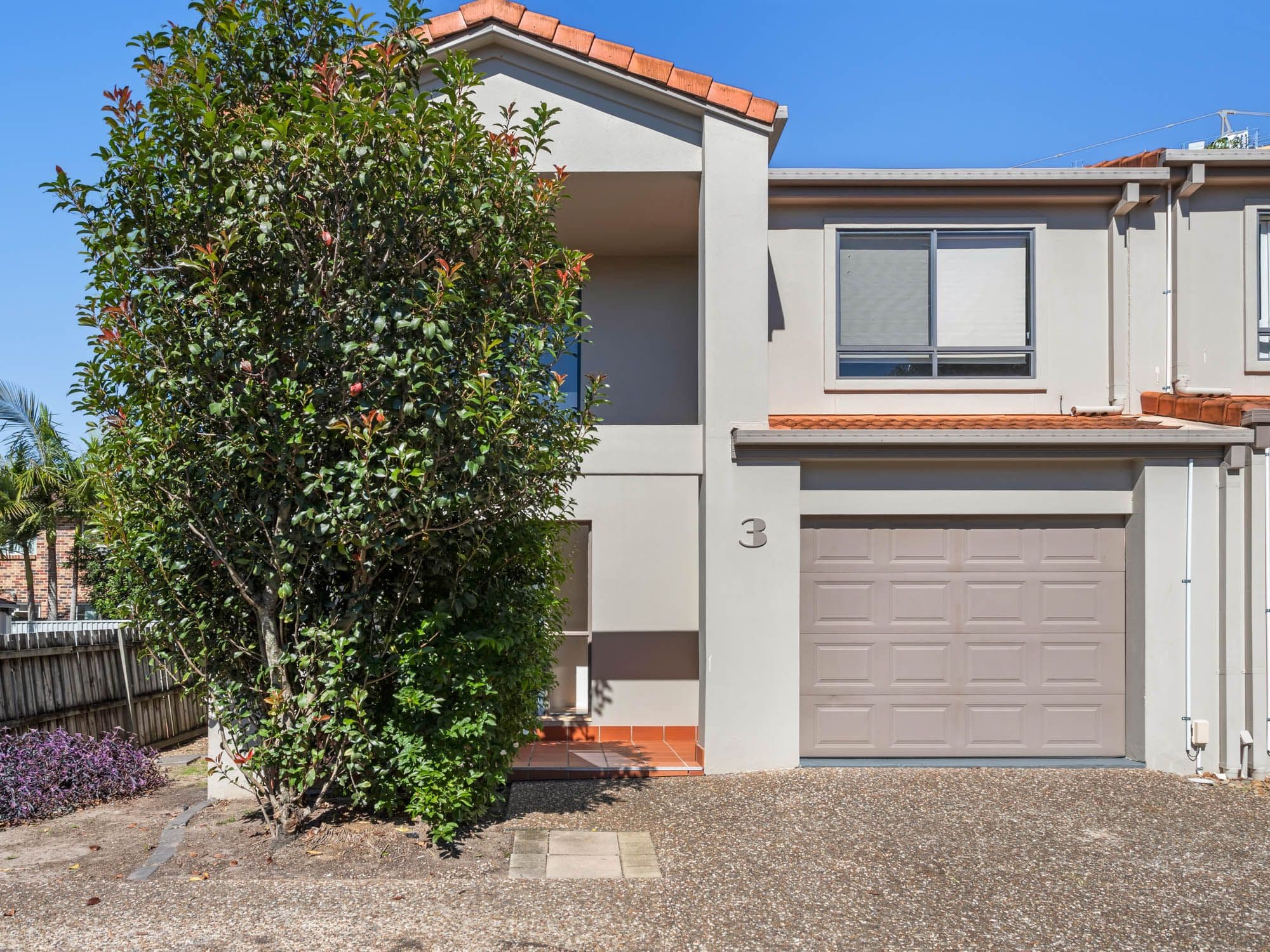 120 Pohlman Street, Southport QLD 4215, Southport - Thumbnail 2