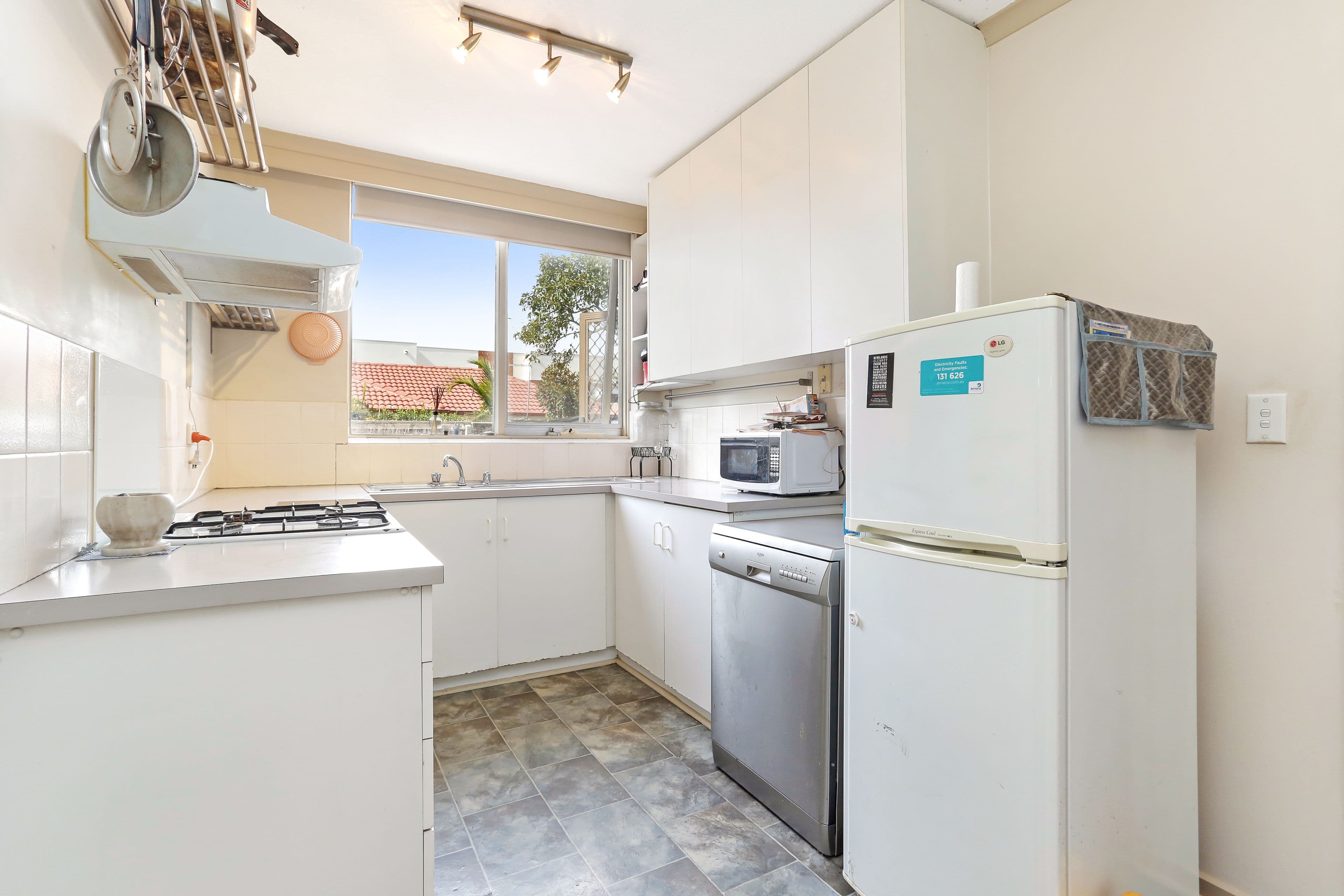 866 Pascoe Vale Road, Glenroy VIC 3046, Glenroy - Thumbnail 4