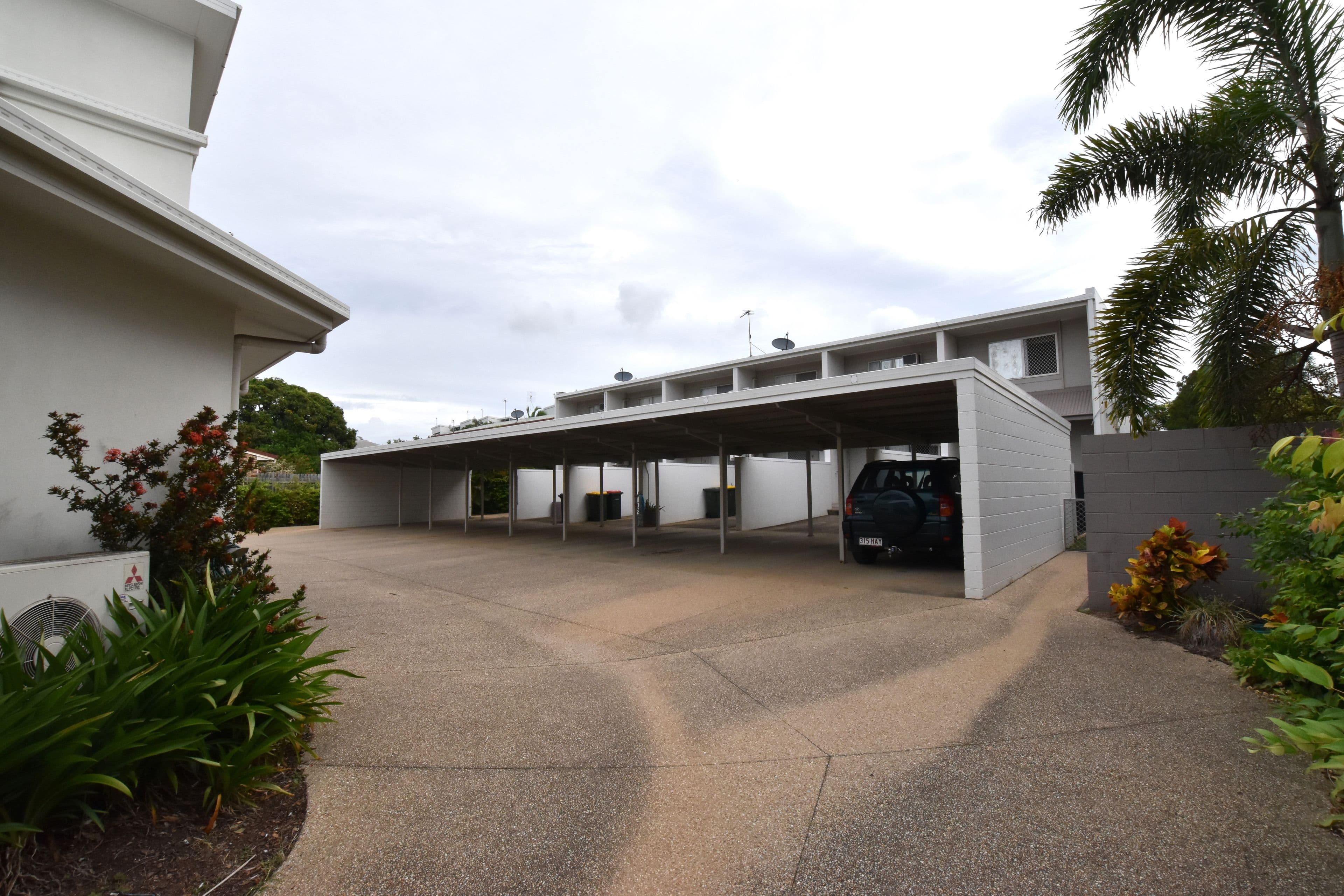 15 Glenlyon Street, Gladstone Central QLD 4680, Gladstone Central - Thumbnail 3