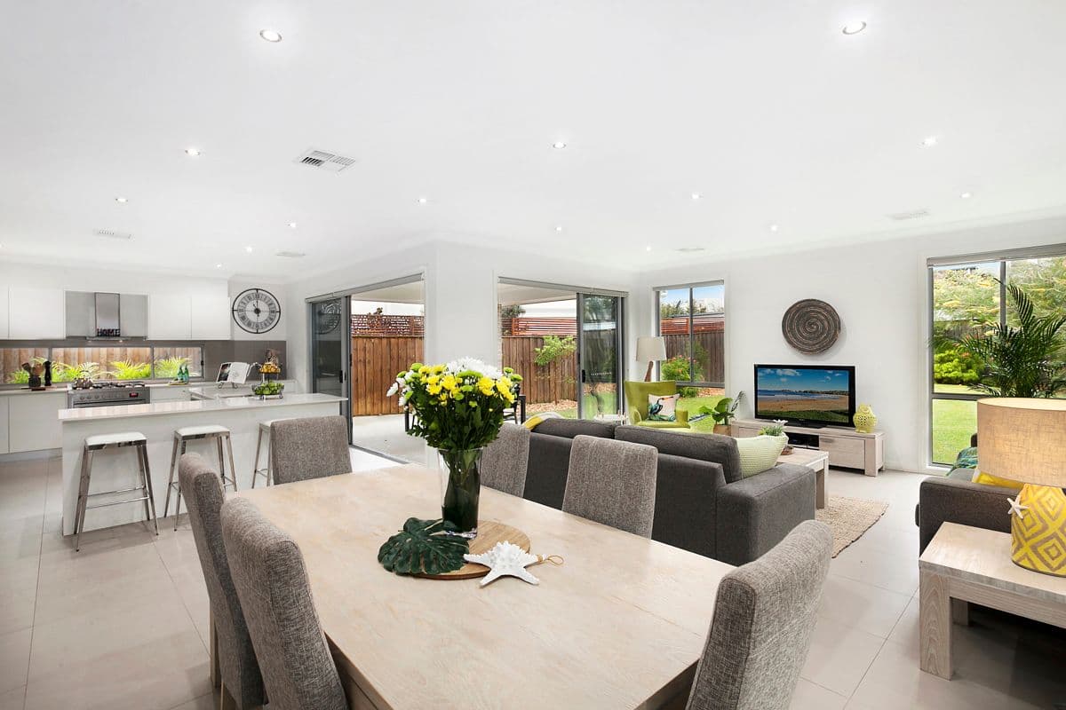 16 Whitehaven Street, Greenhills Beach - Thumbnail 4