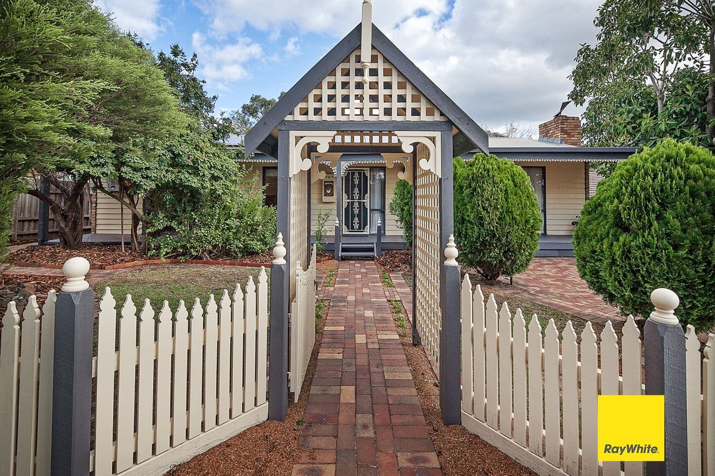 17 Burgess Drive, Langwarrin VIC 3910, Langwarrin - Image 1