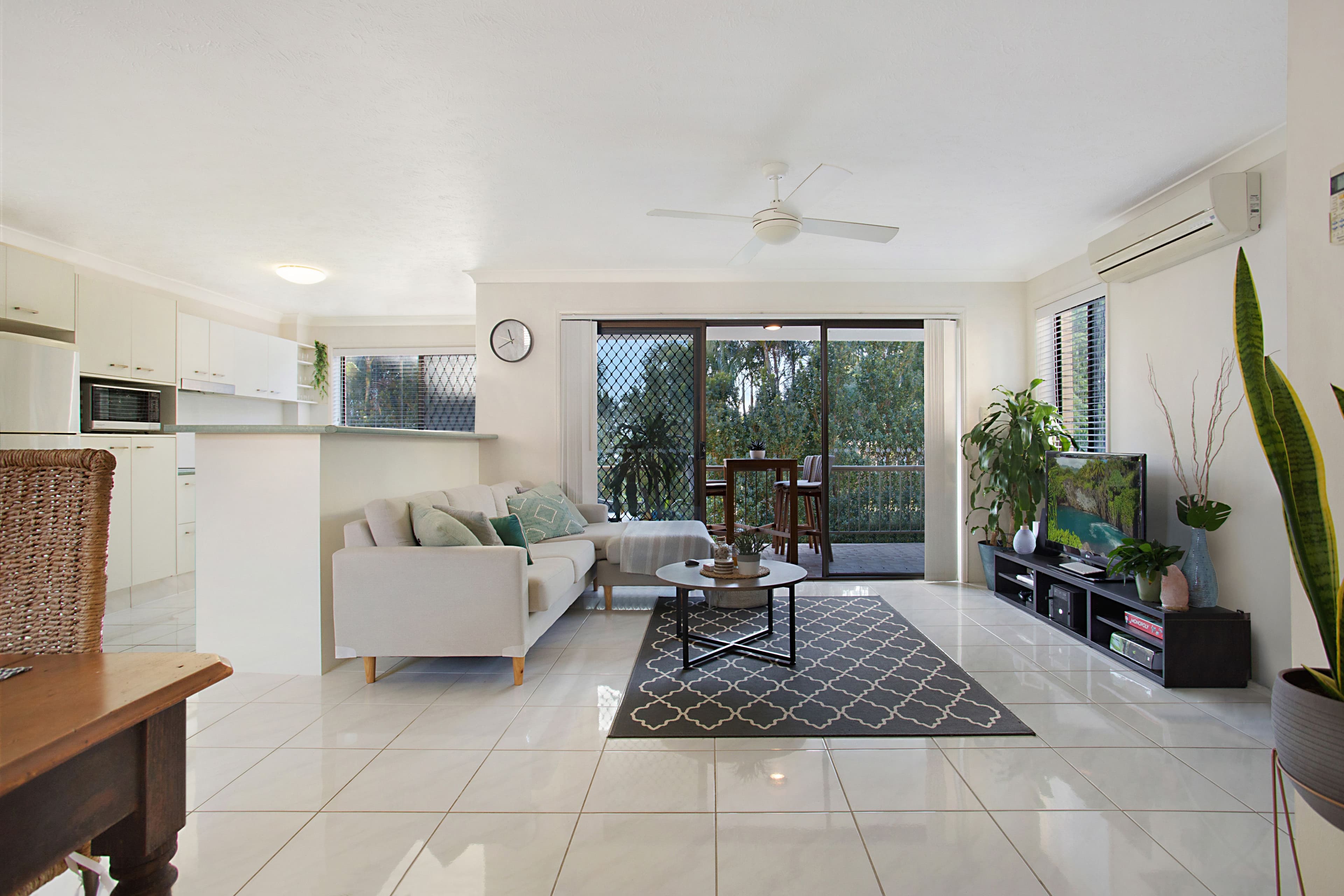 5 'Weston Lodge' 15 Mermaid Avenue, Mermaid Beach QLD 4218, Mermaid Beach - Image 1