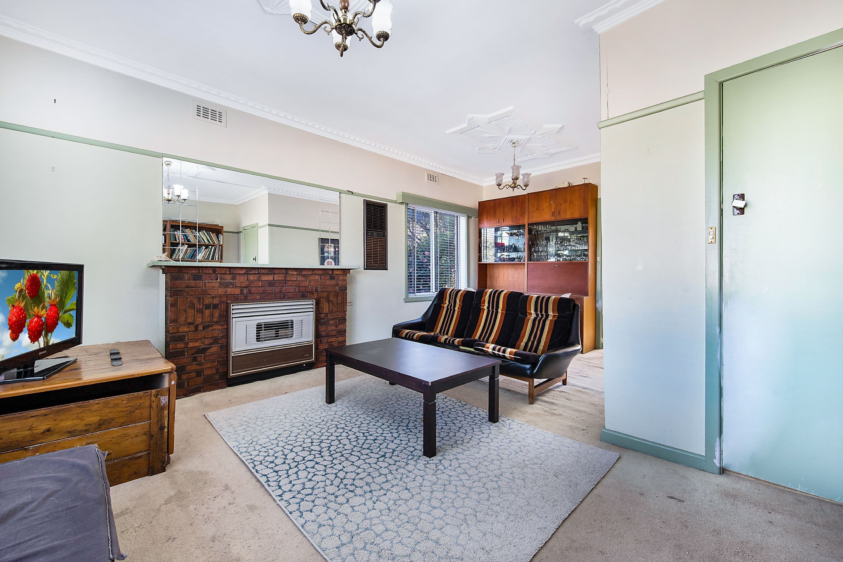 317 Waverley Road, Mount Waverley VIC 3149, Mount Waverley - Thumbnail 4