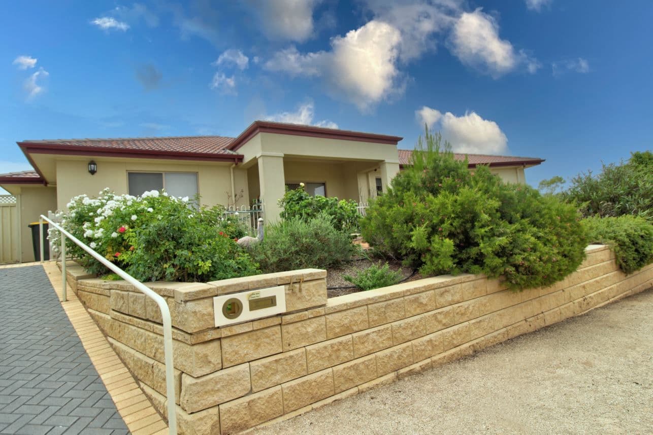 47 McLean Street, Berri SA 5343, Berri - Thumbnail 2