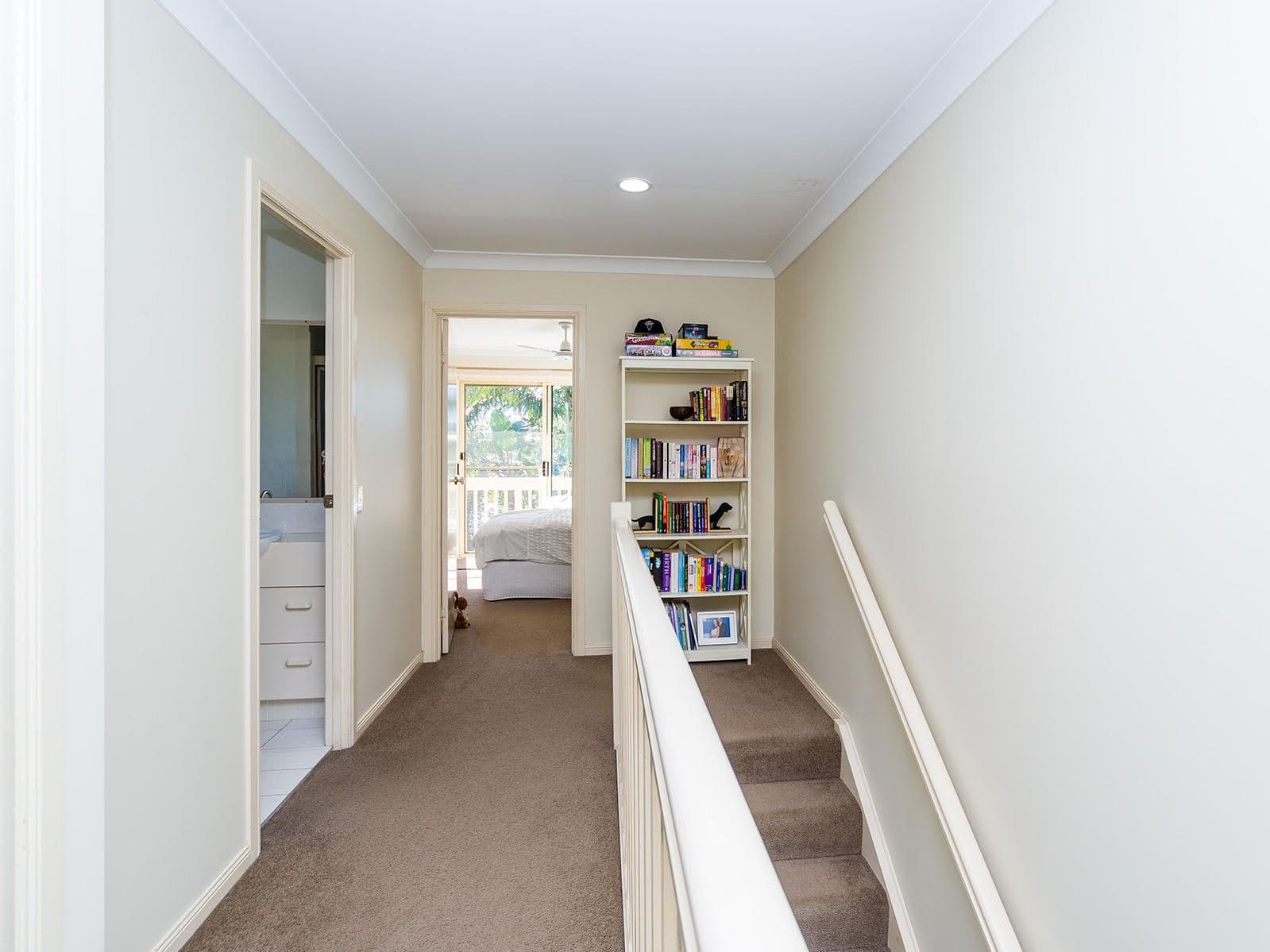 23 Deakin Avenue, Southport QLD 4215, Southport - Thumbnail 7