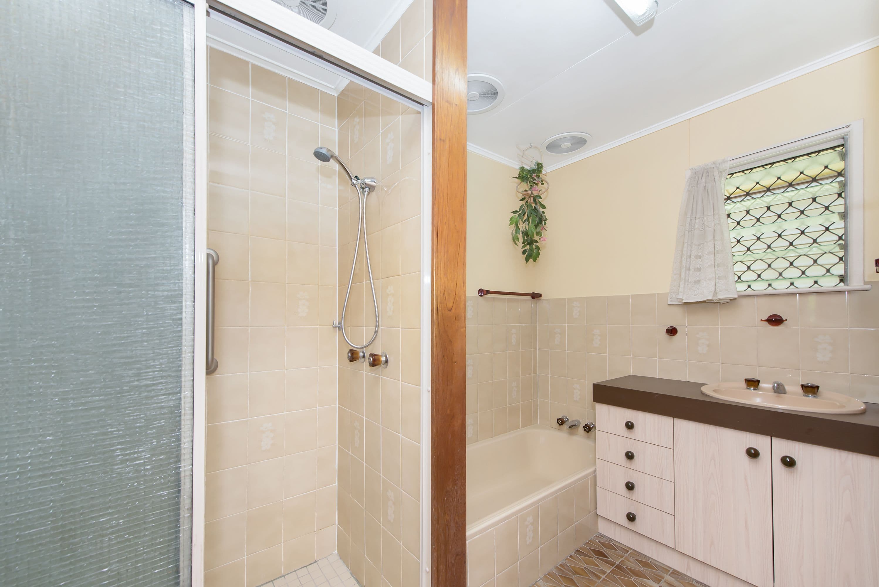 5 Warrina Street, Currajong QLD 4812, Currajong - Thumbnail 8