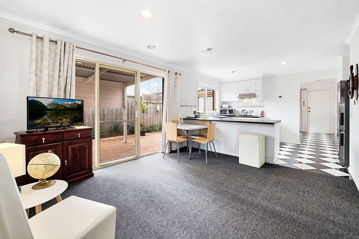 3 Calais Circuit, Cranbourne West VIC 3977, Cranbourne West - Thumbnail 5