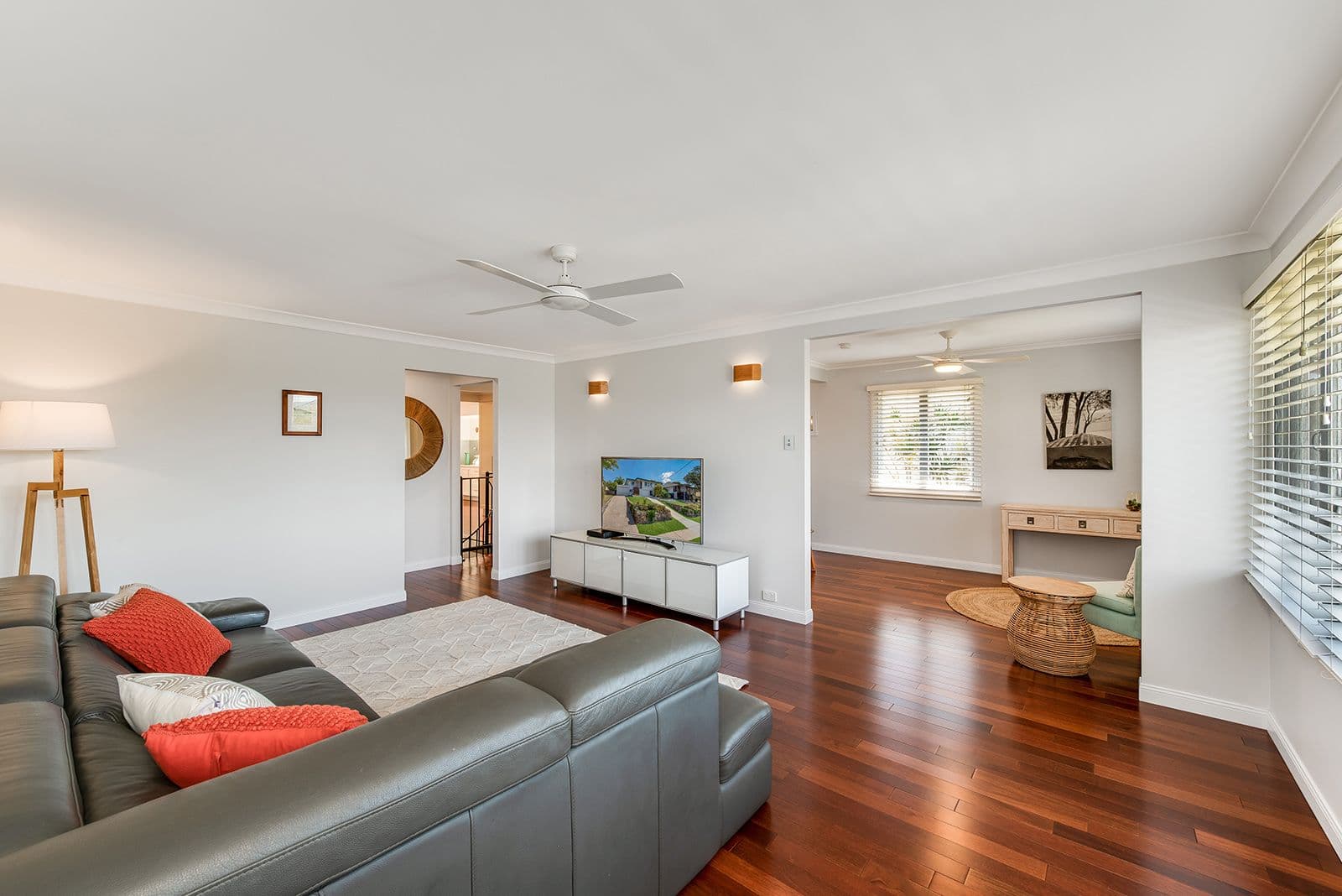 47 Arura Street, Mansfield QLD 4122, Mansfield - Thumbnail 2