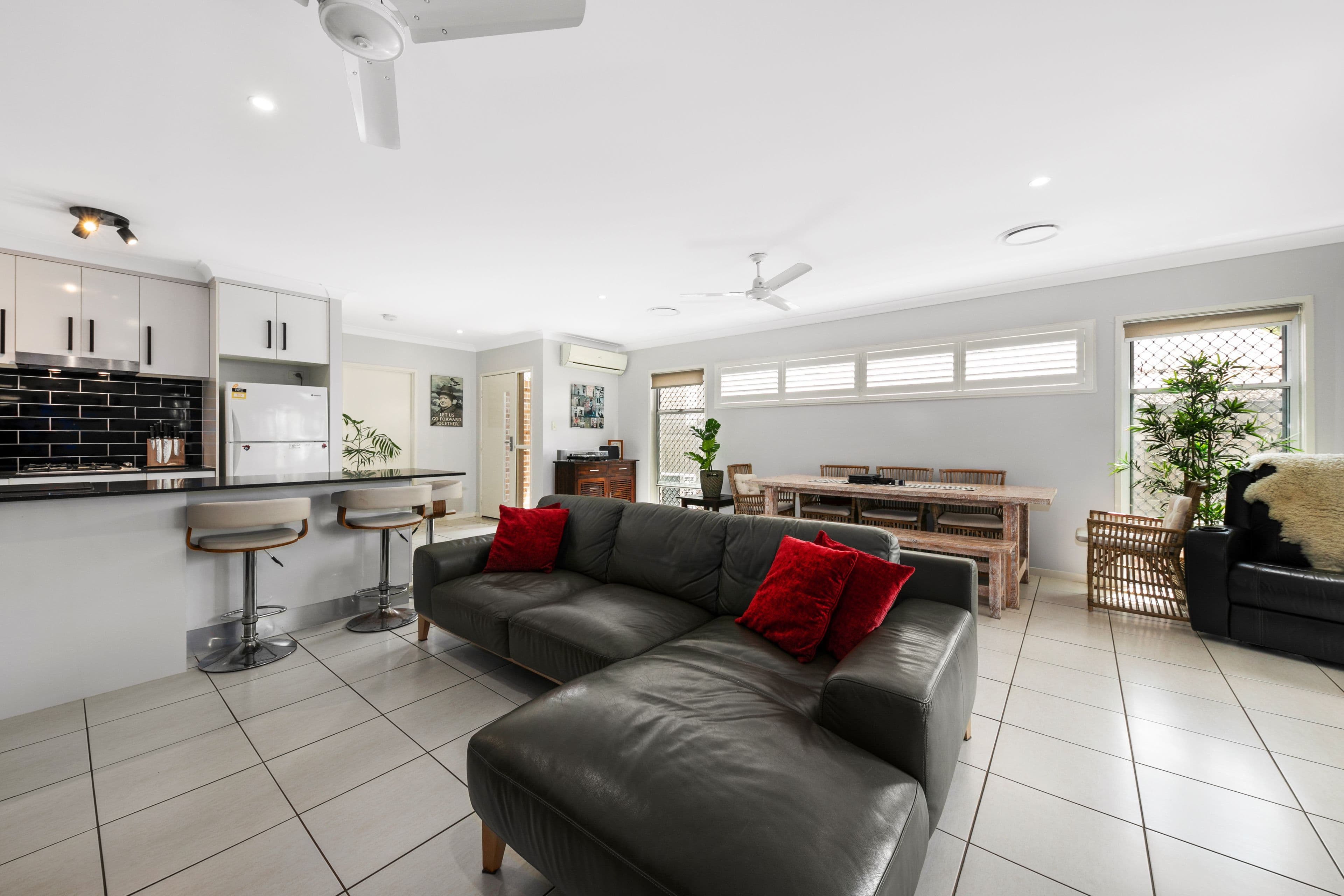 32 Sandi Street, Oxley QLD 4075, Oxley - Thumbnail 3