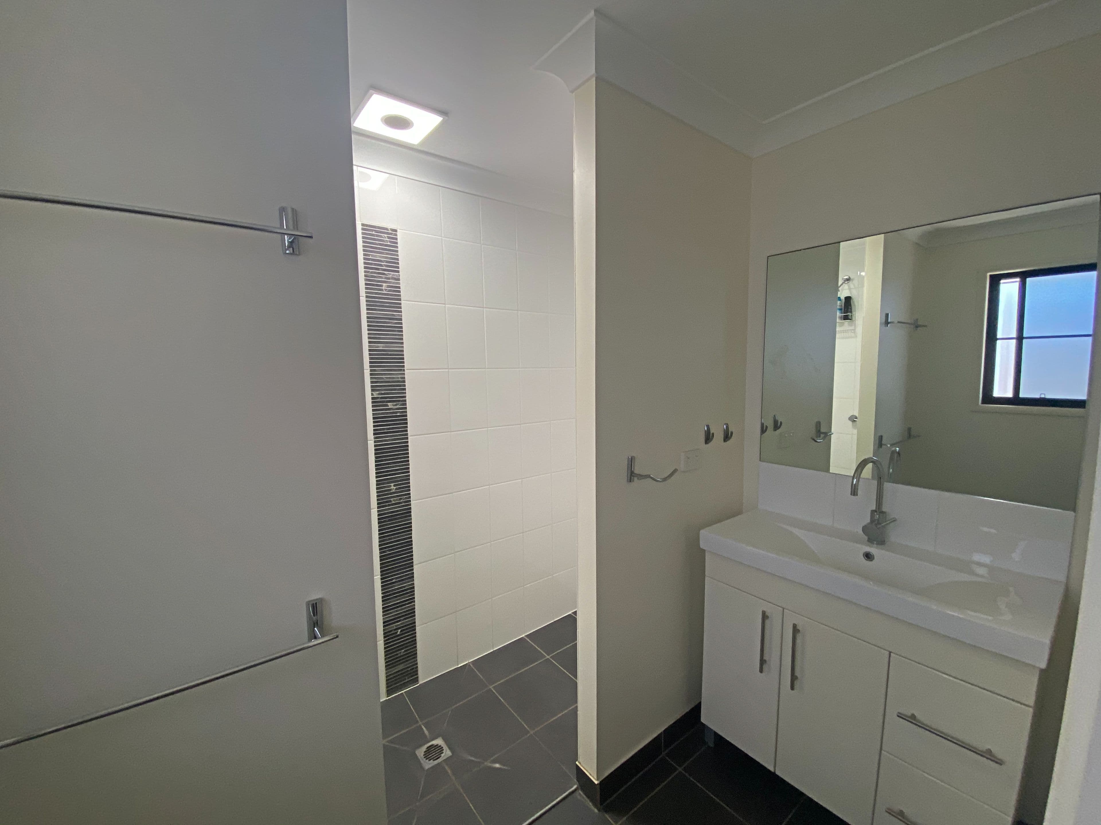 5 Pacific Avenue, Sarina QLD 4737, Sarina - Thumbnail 8