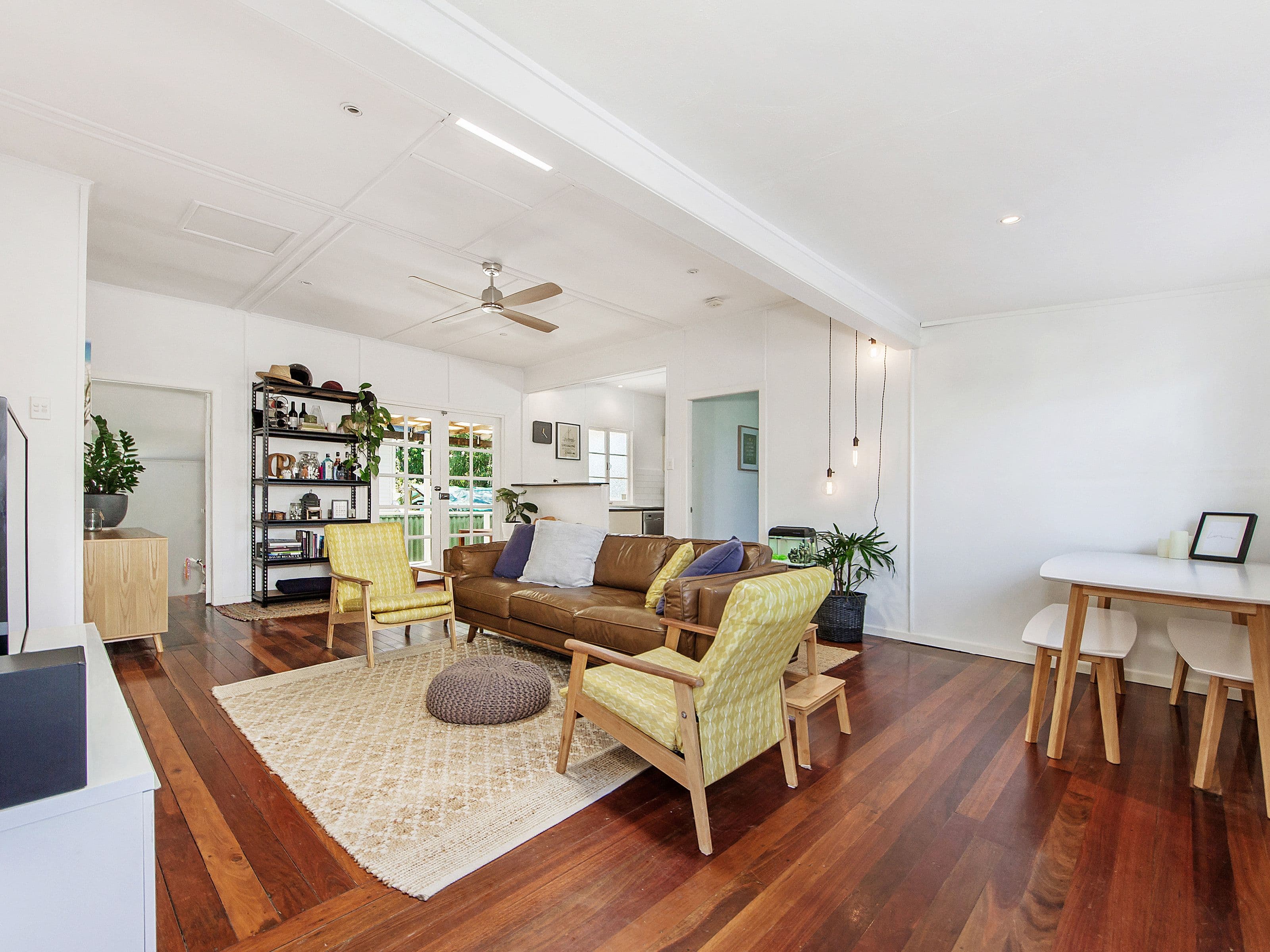 63 Kindra Avenue, Southport QLD 4215, Southport - Thumbnail 4
