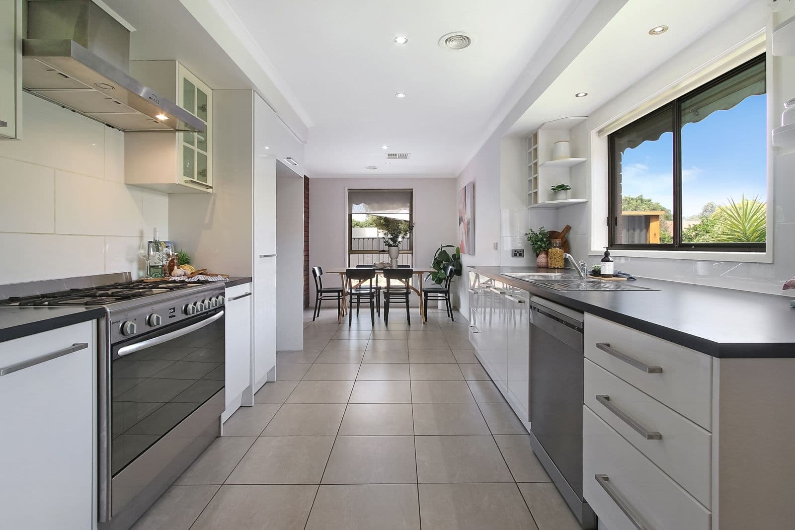 377 Poplar Drive, Lavington NSW 2641, Lavington - Image 1