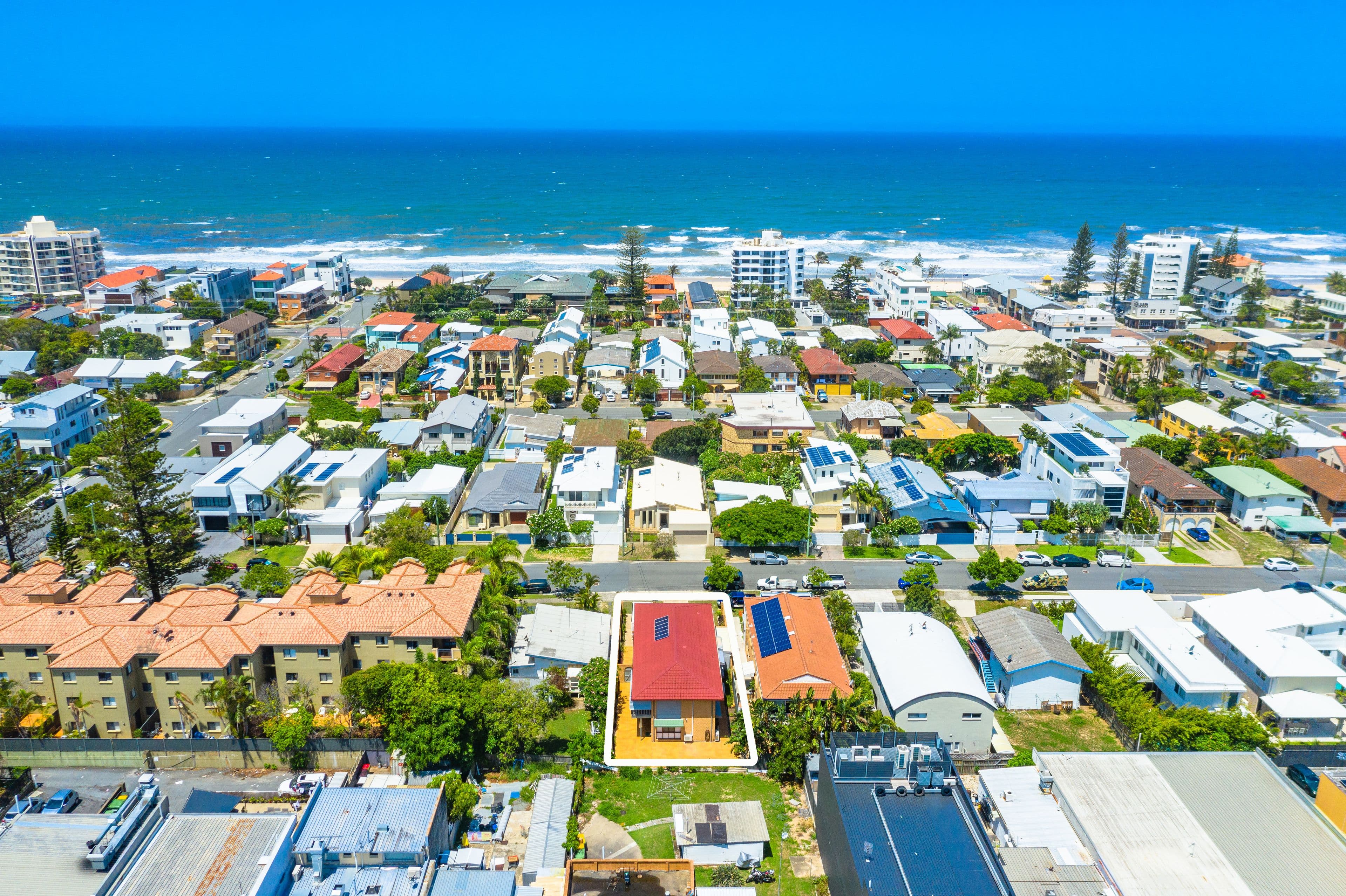 34 Petrel Avenue, Mermaid Beach QLD 4218, Mermaid Beach - Thumbnail 2