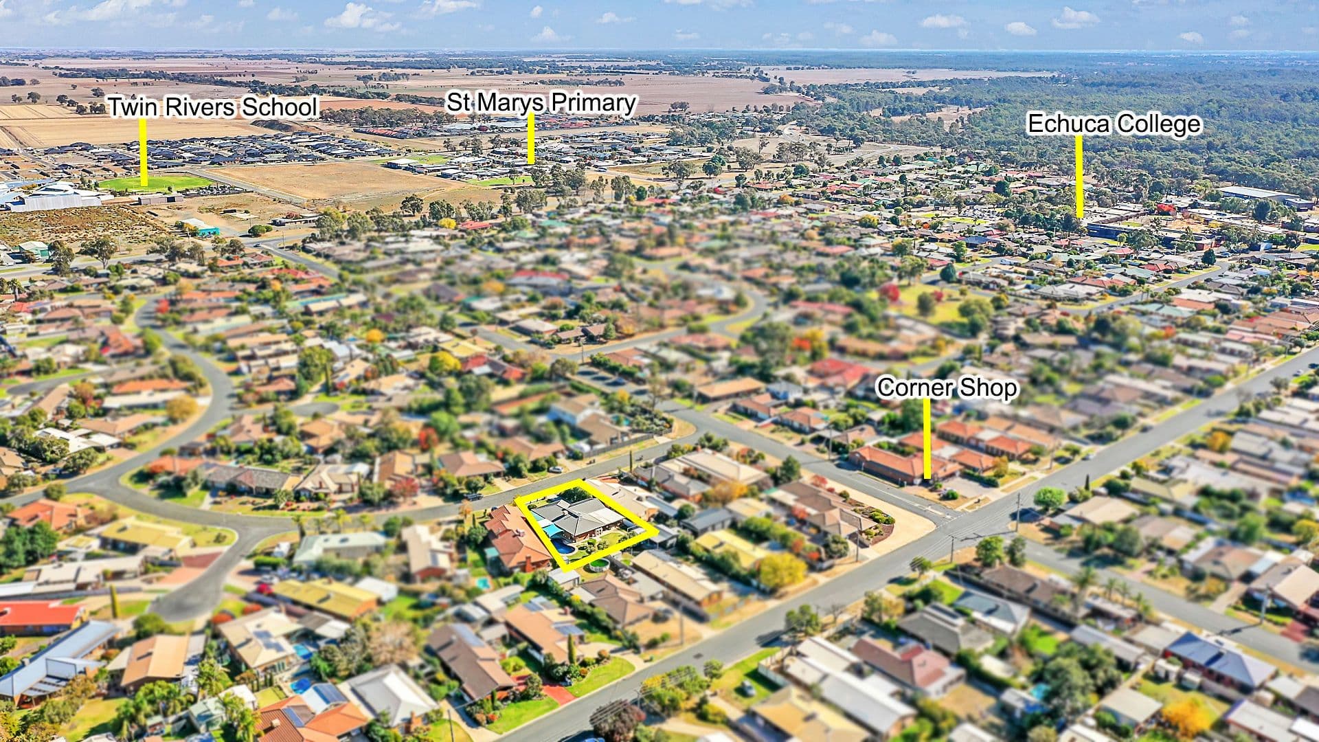 8 Lachlan Crescent, Echuca VIC 3564, Echuca - Thumbnail 2