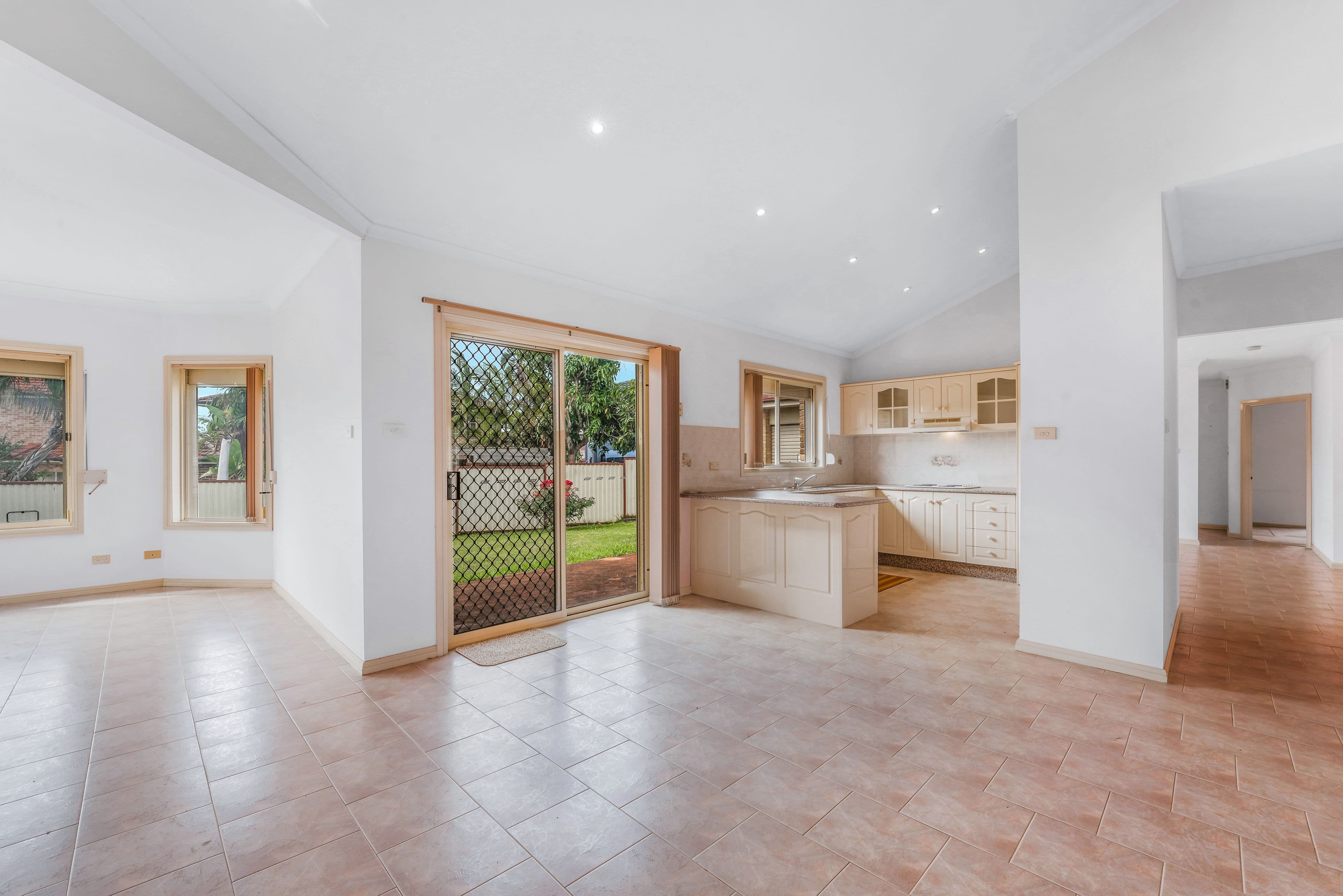3 Cartier Crescent, Green Valley NSW 2168, Green Valley - Thumbnail 8