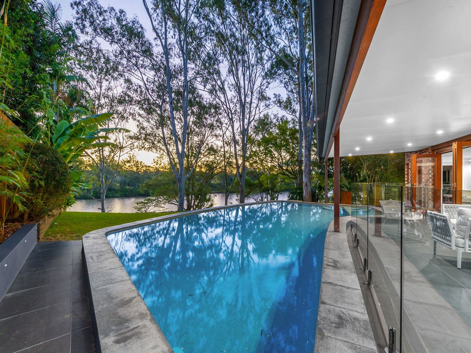 129 Mount Ommaney Drive, Jindalee QLD 4074, Jindalee - Thumbnail 4