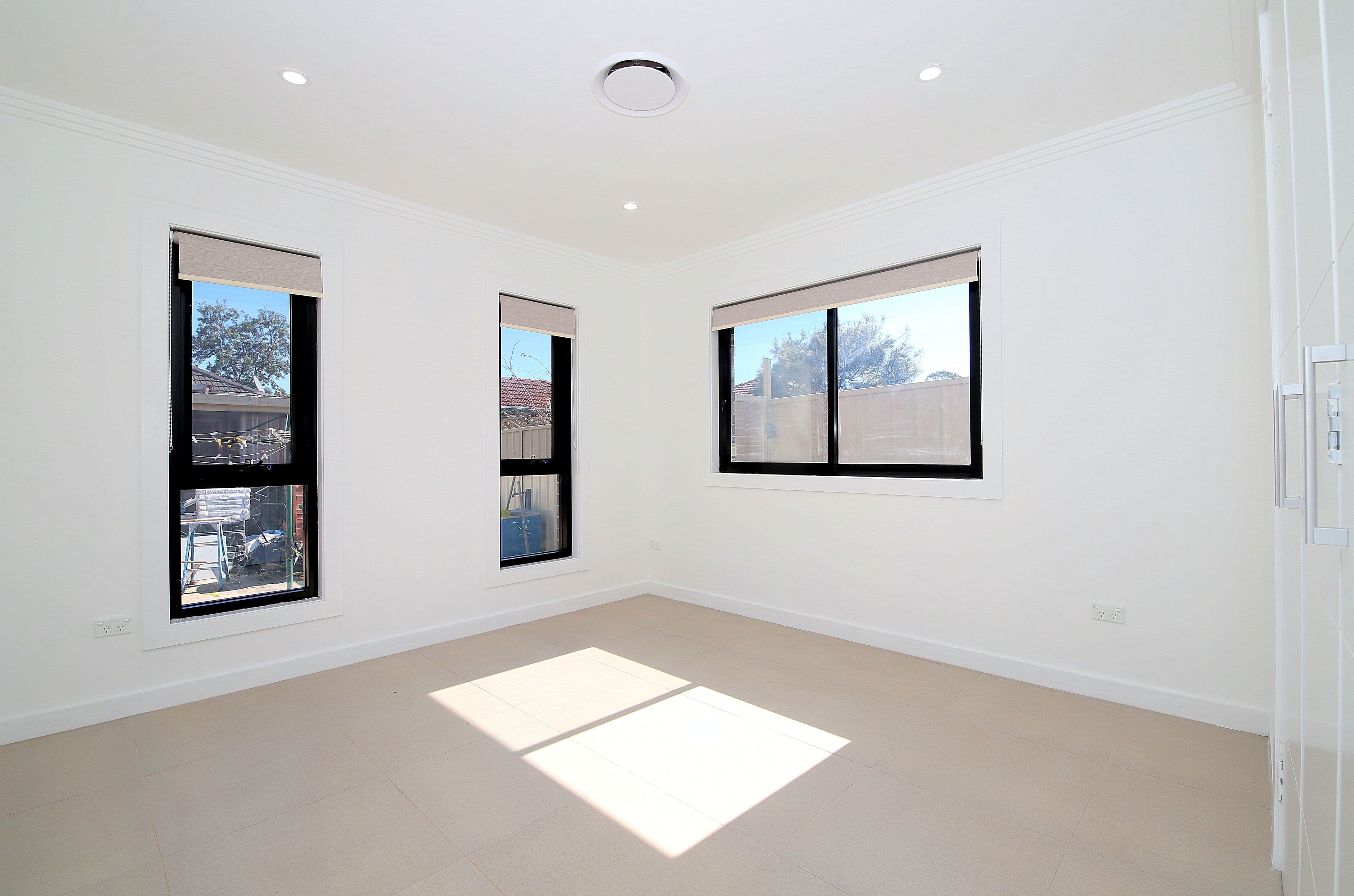221 Henry Lawson Drive, Georges Hall NSW 2198, Georges Hall - Thumbnail 8