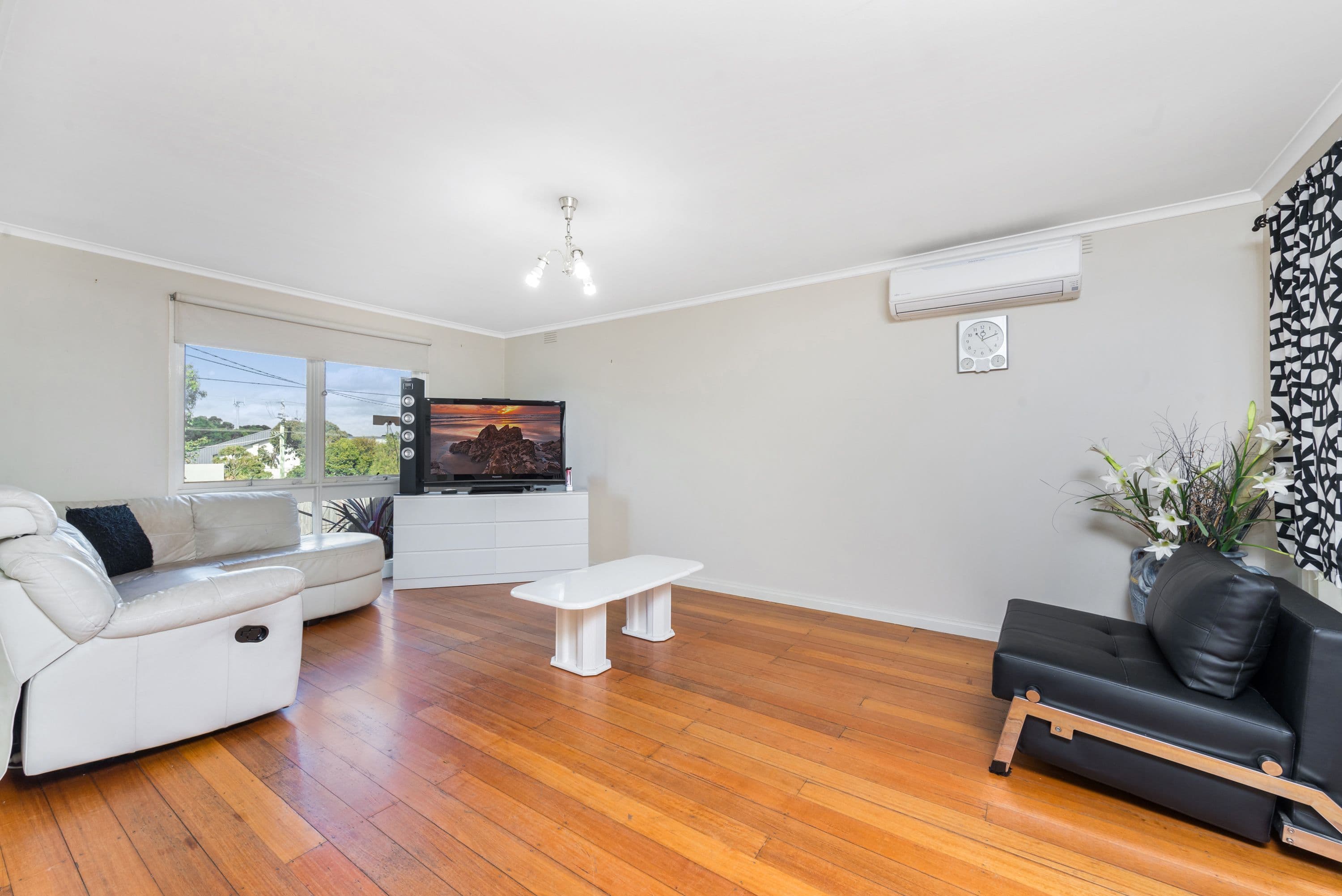 1645 Ferntree Gully Road, Knoxfield VIC 3180, Knoxfield - Thumbnail 3