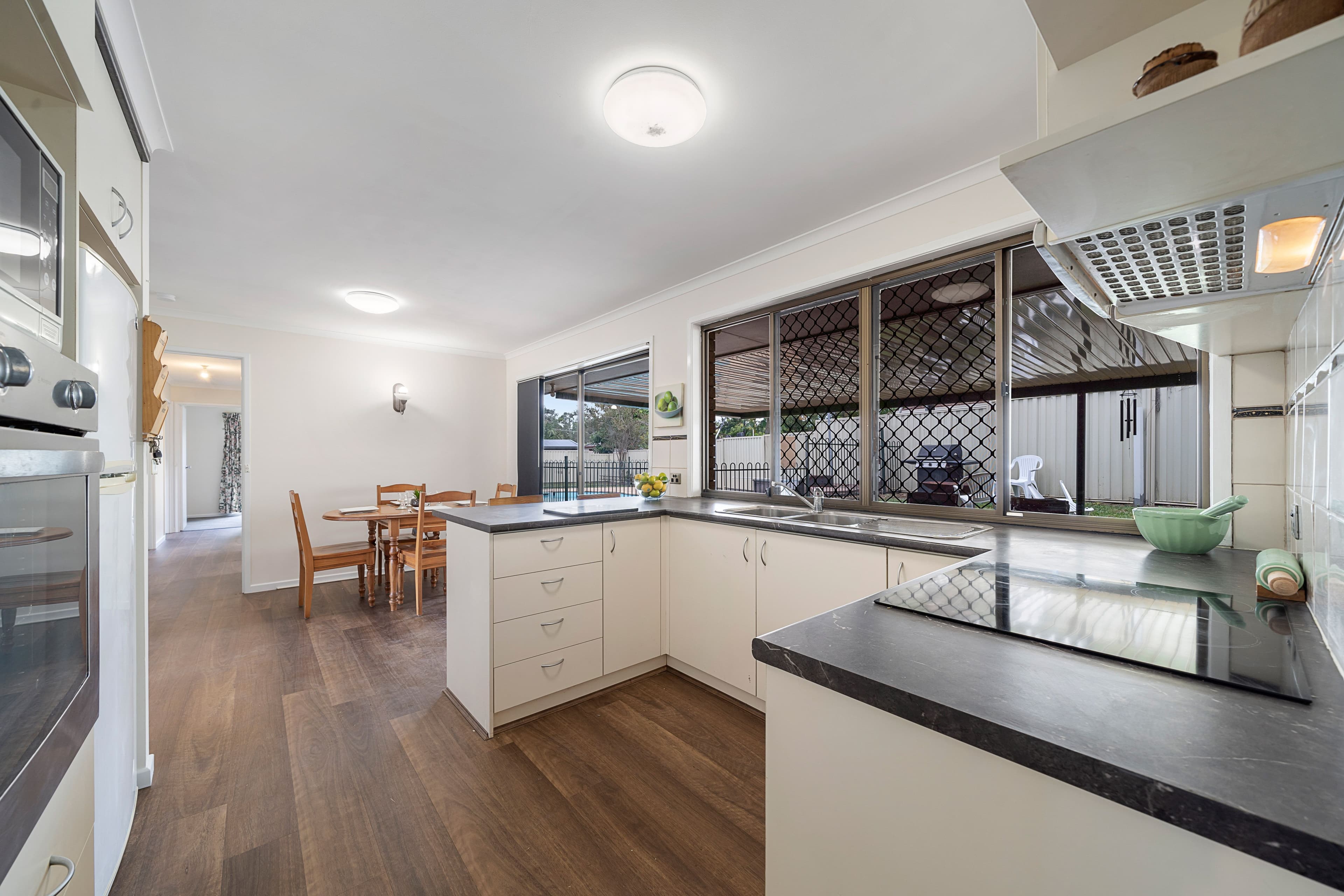 6 Cydonia Court, Regents Park QLD 4118, Regents Park - Thumbnail 7