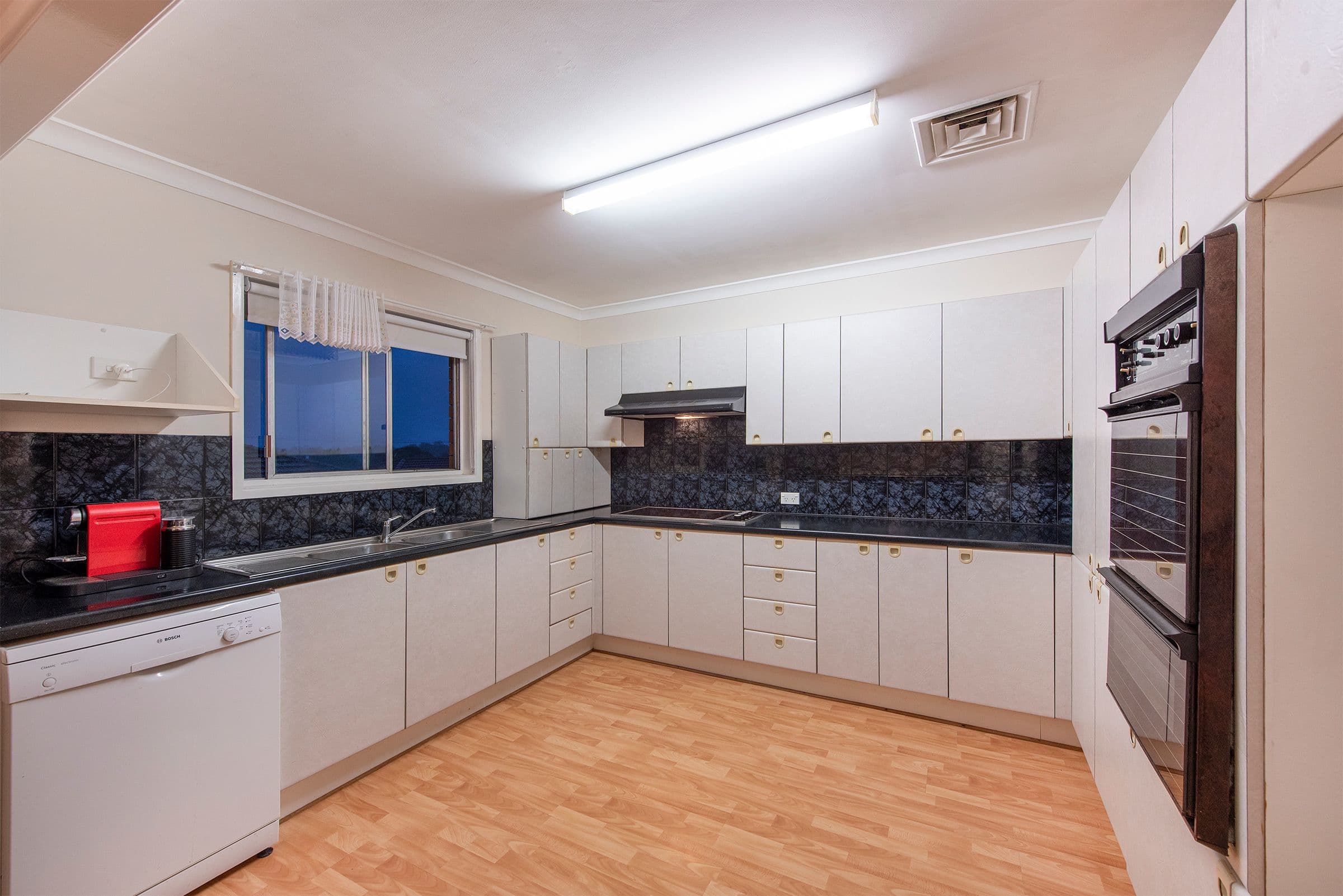 8 Tandara Street, Rochedale South QLD 4123, Rochedale South - Thumbnail 3