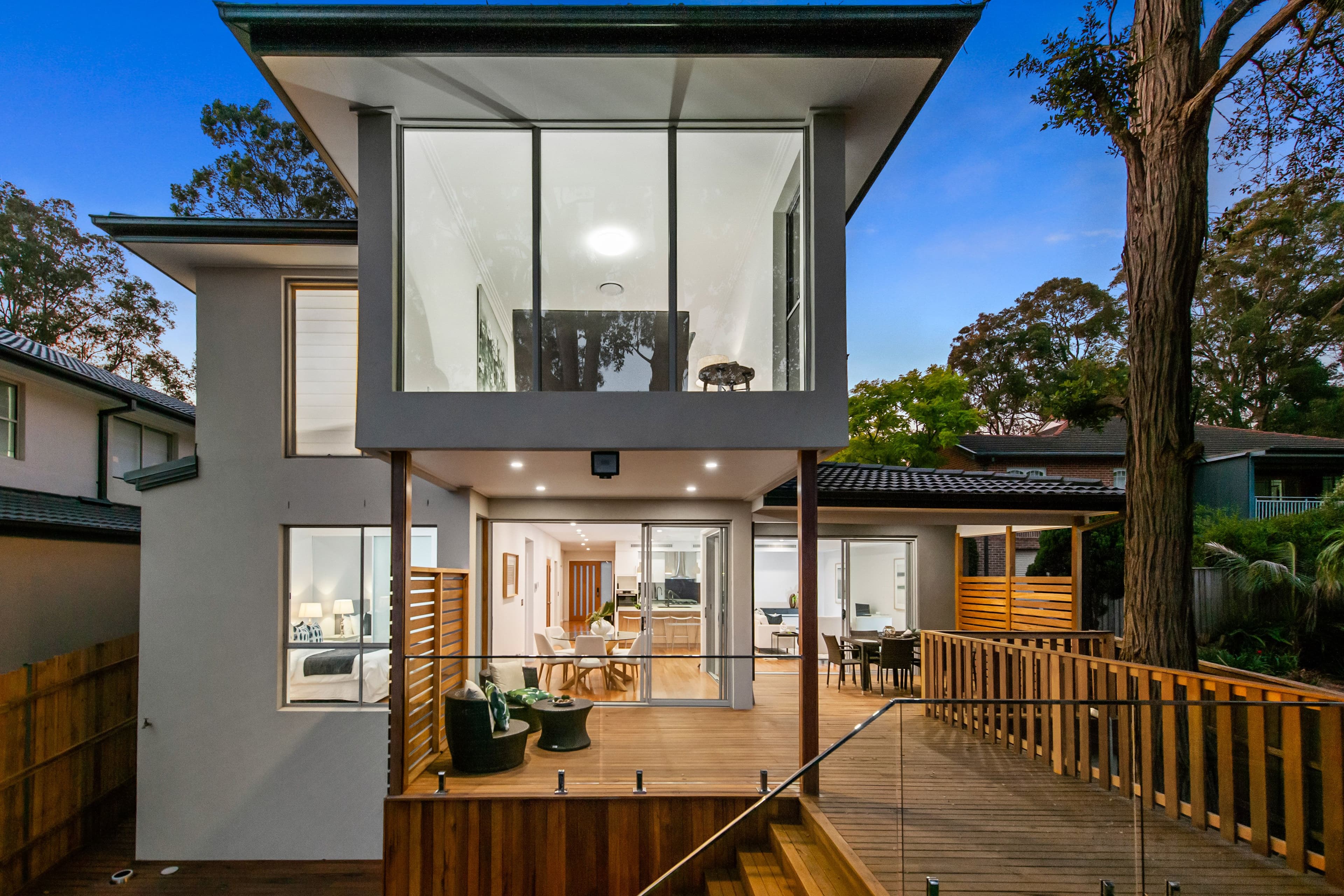 16 Elabana Crescent, Castle Hill - Thumbnail 2