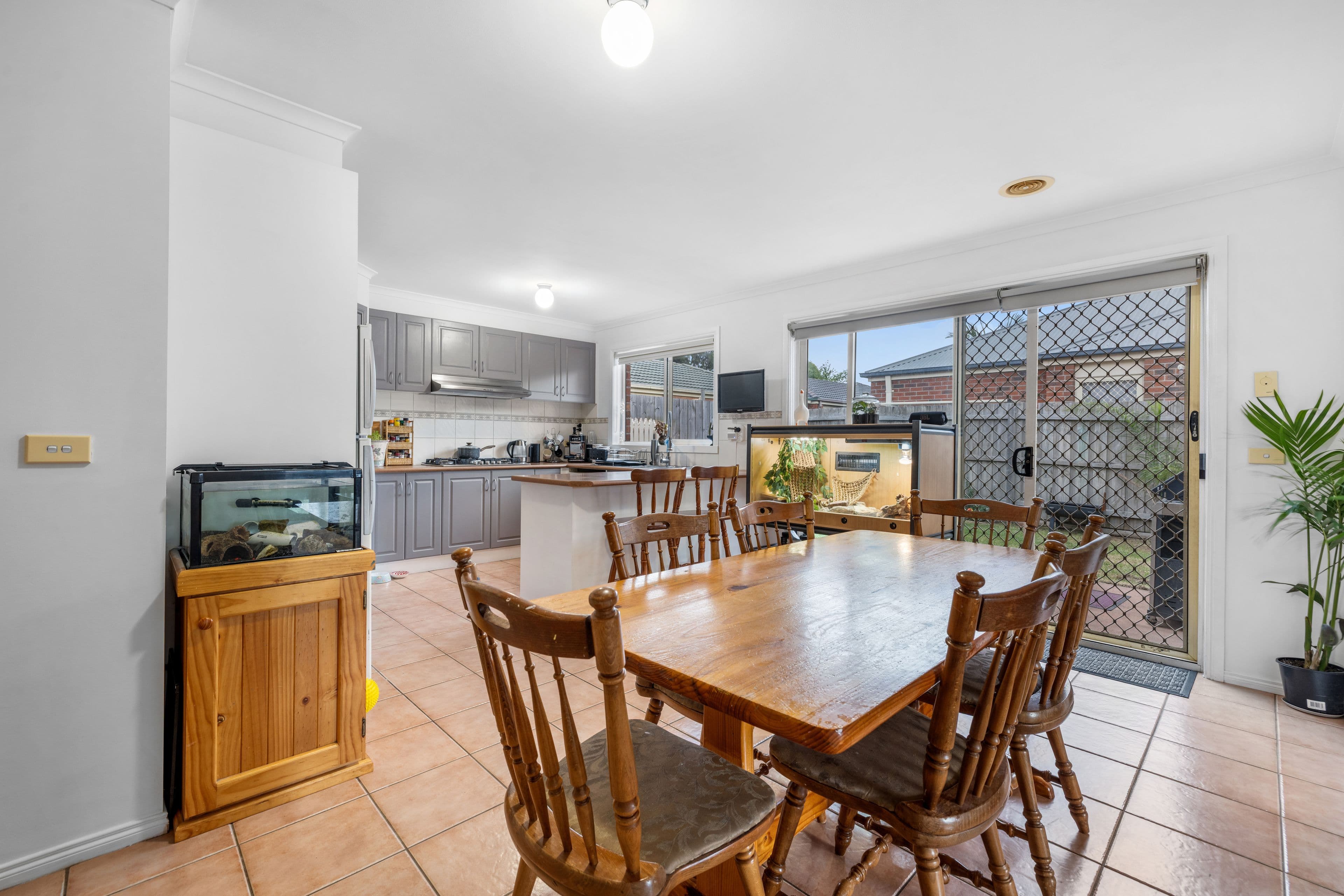 12 Breamlea Way, Cranbourne West VIC 3977, Cranbourne West - Thumbnail 4