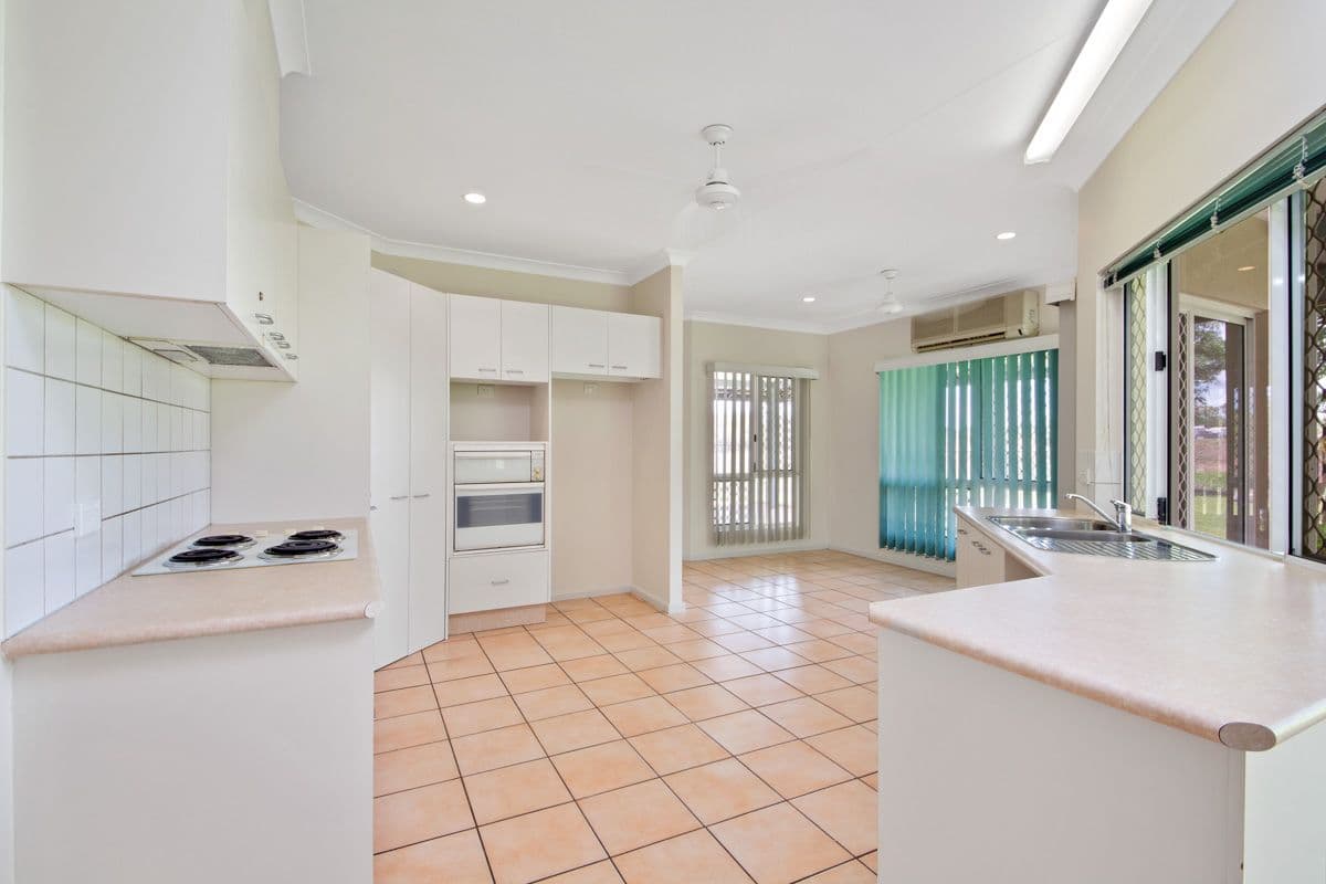 11 Deakin Place, Durack NT 0830, Durack - Thumbnail 3