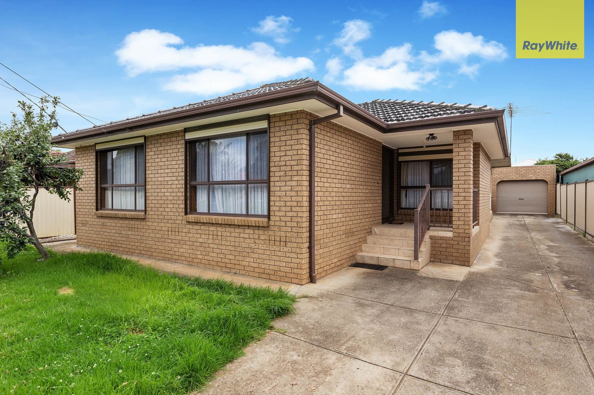 15 Rita Street, St Albans VIC 3021, St Albans - Image 1