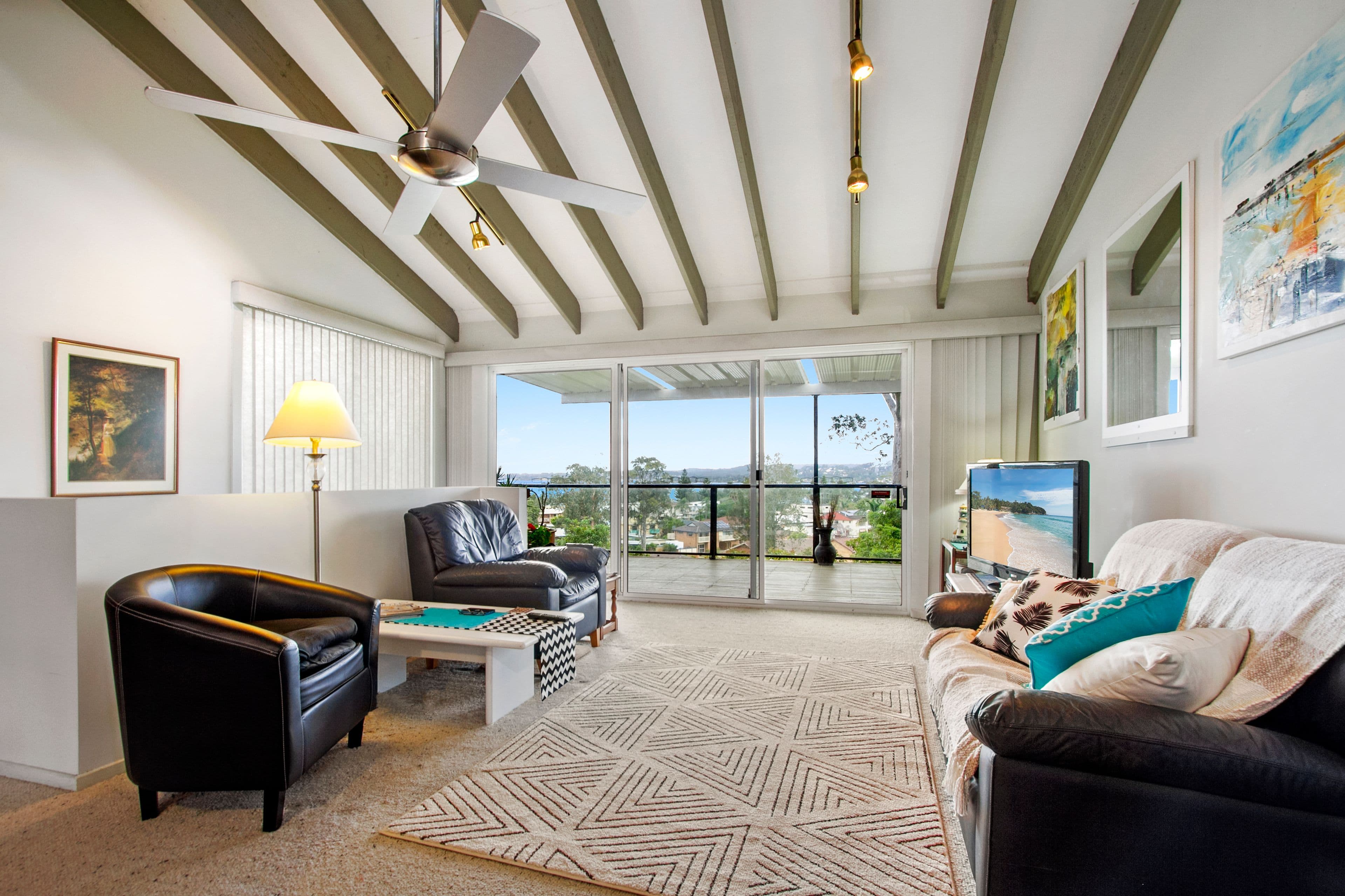 113 Palana Street, Surfside - Thumbnail 2