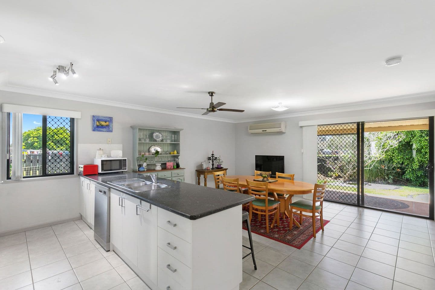 54 Caddy Avenue, Urraween QLD 4655, Urraween - Thumbnail 3