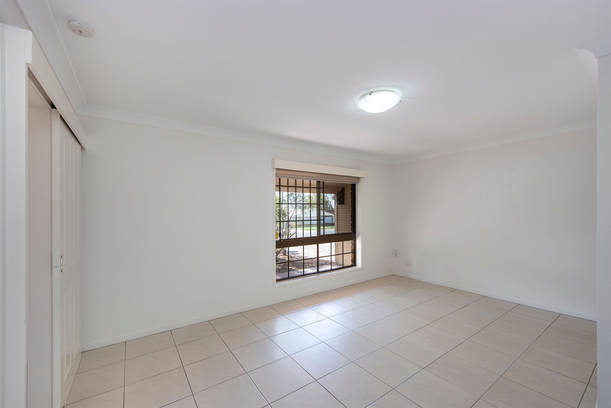 33 Cowra Street, Tanah Merah QLD 4128, Tanah Merah - Thumbnail 7