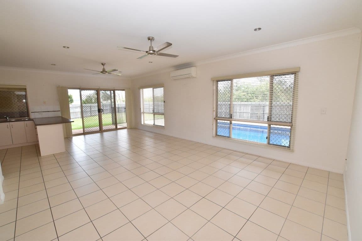 7 Observatory Place, New Auckland QLD 4680, New Auckland - Thumbnail 4
