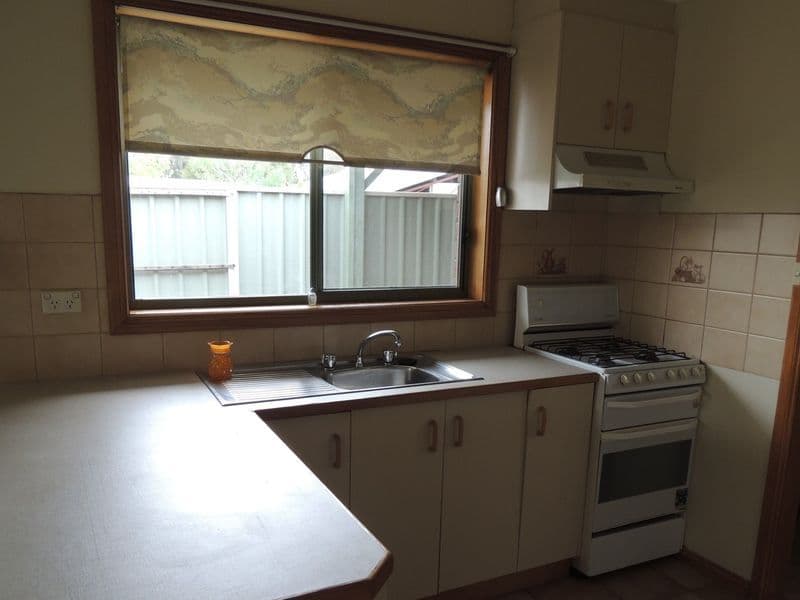 24 Hughes Street, Tatura VIC 3616, Tatura - Thumbnail 3