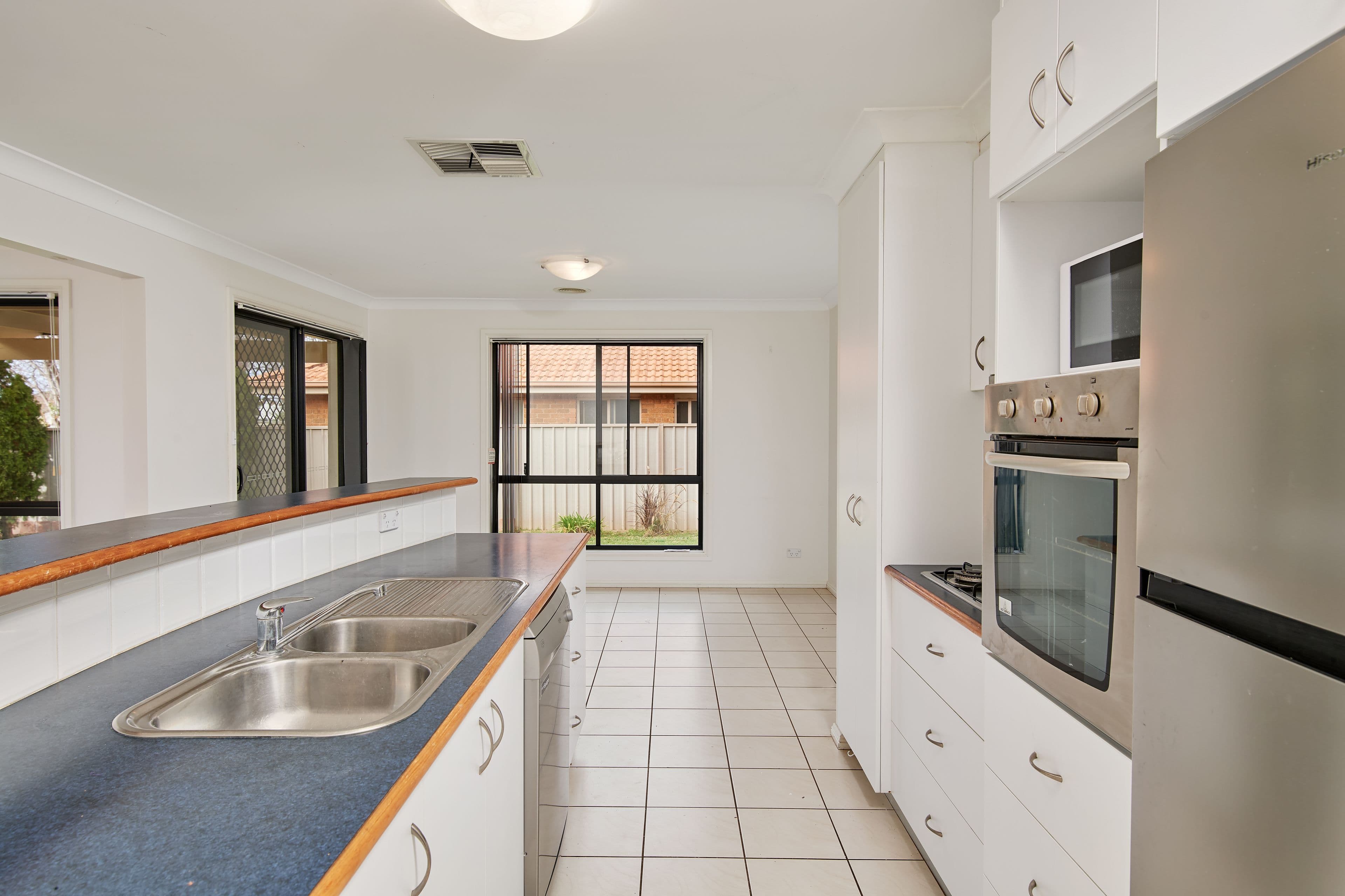 13 Womboin Crescent, Glenfield Park NSW 2650, Glenfield Park - Thumbnail 2