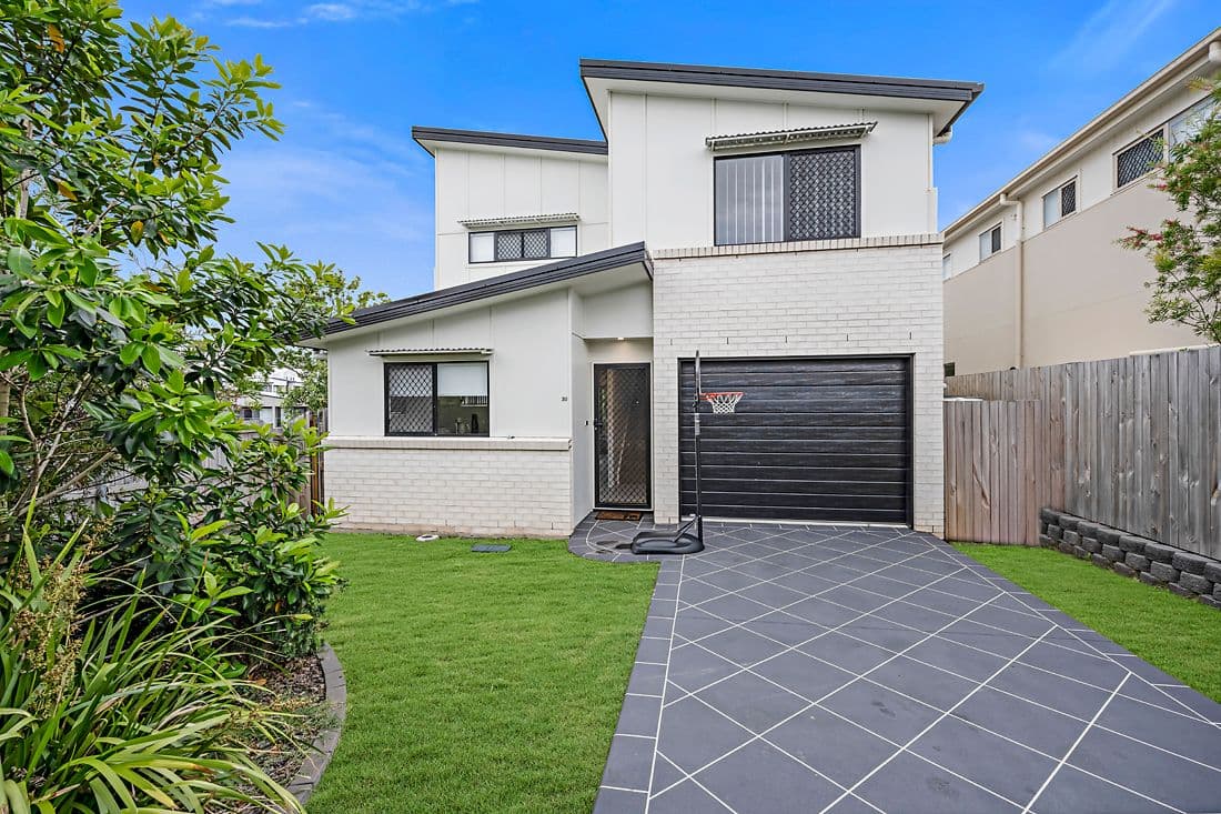 Everton Hills QLD 4053, Everton Hills - Image 1