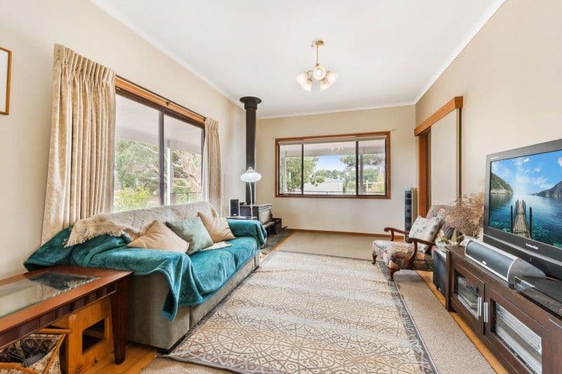 13 Gunsynd Court, Lethbridge - Thumbnail 6