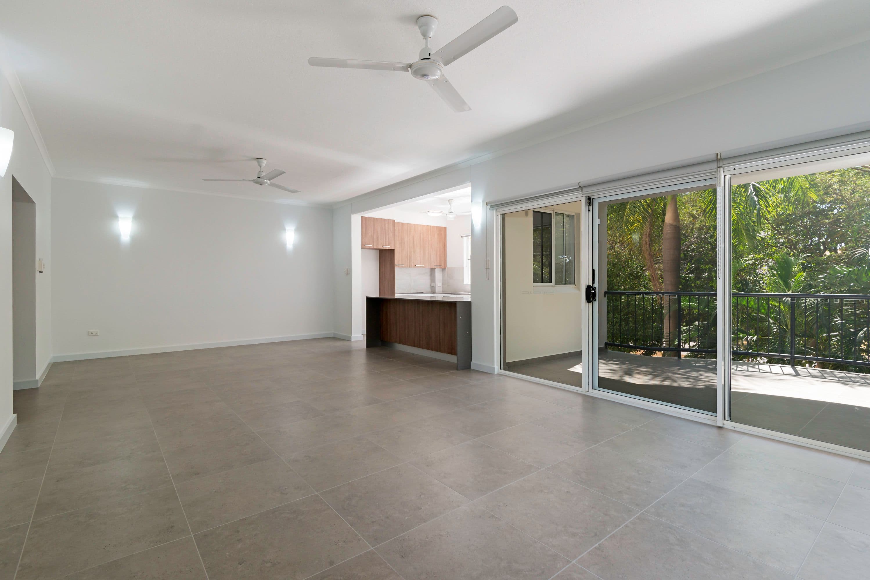 1/135 Smith Street, Larrakeyah NT 0820, Larrakeyah - Thumbnail 3