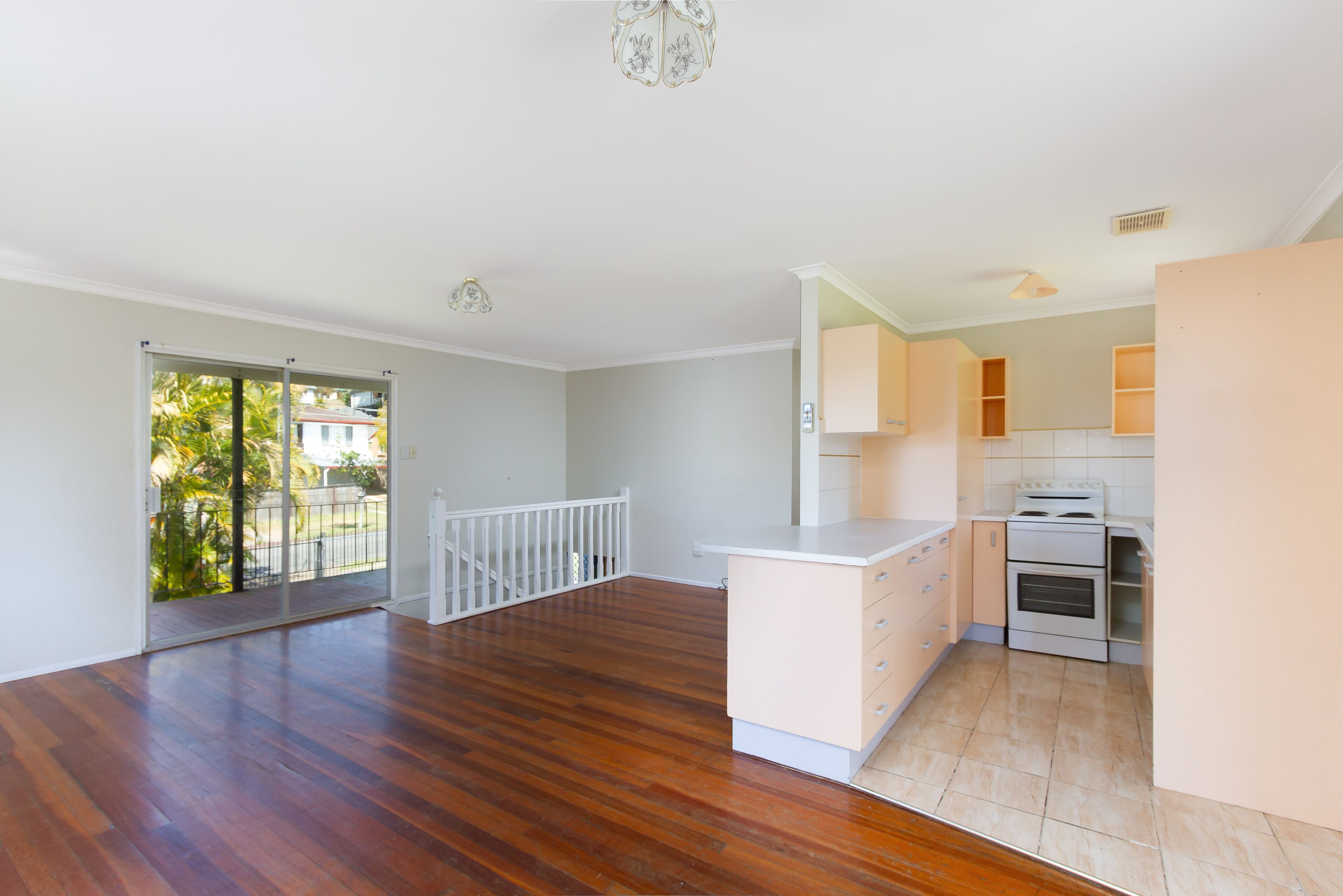 146 Aquarius Drive, Kingston QLD 4114, Kingston - Thumbnail 2