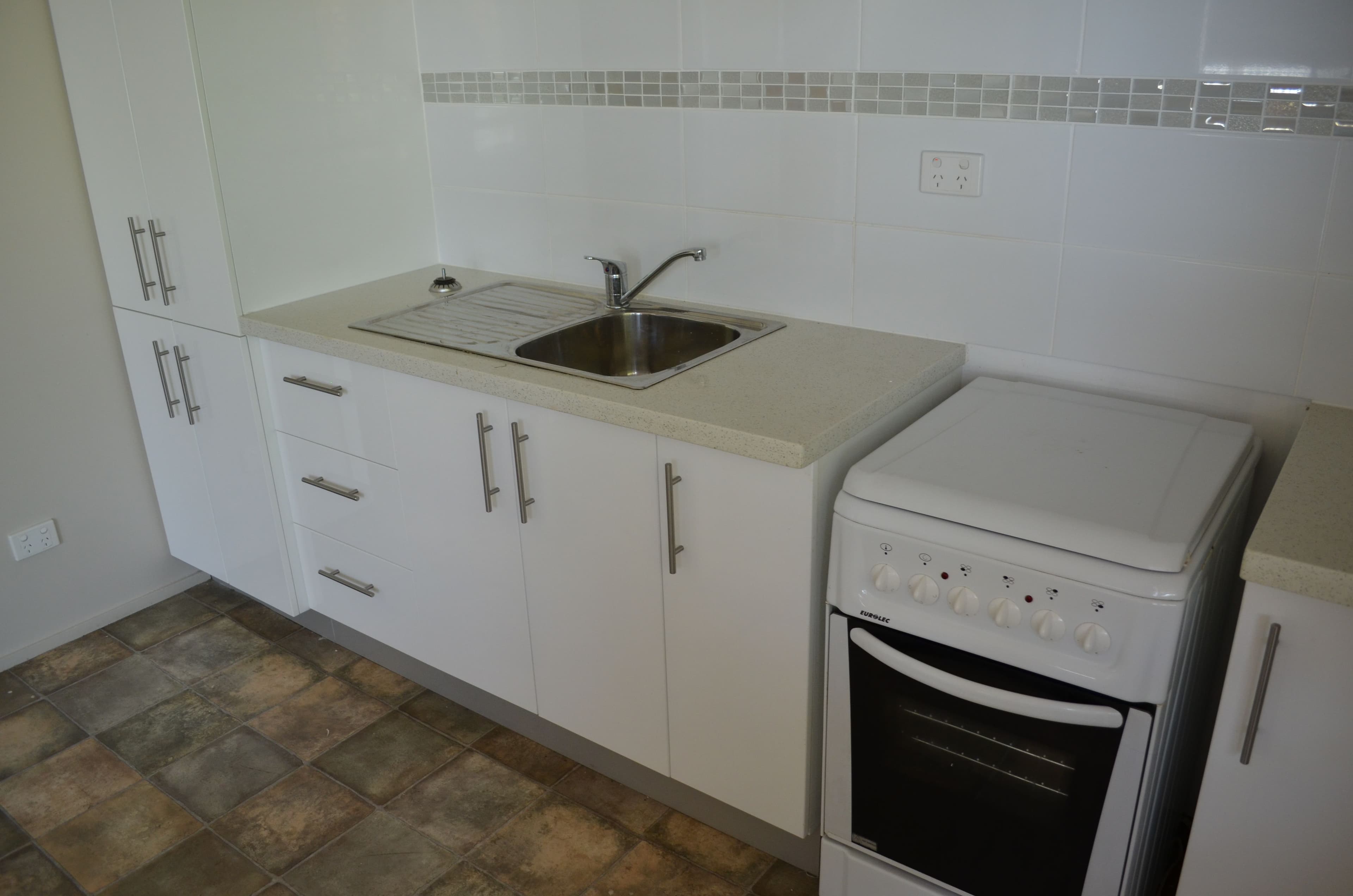 46 RUSSELL Street, GOONDIWINDI QLD 4390, Goondiwindi - Thumbnail 3