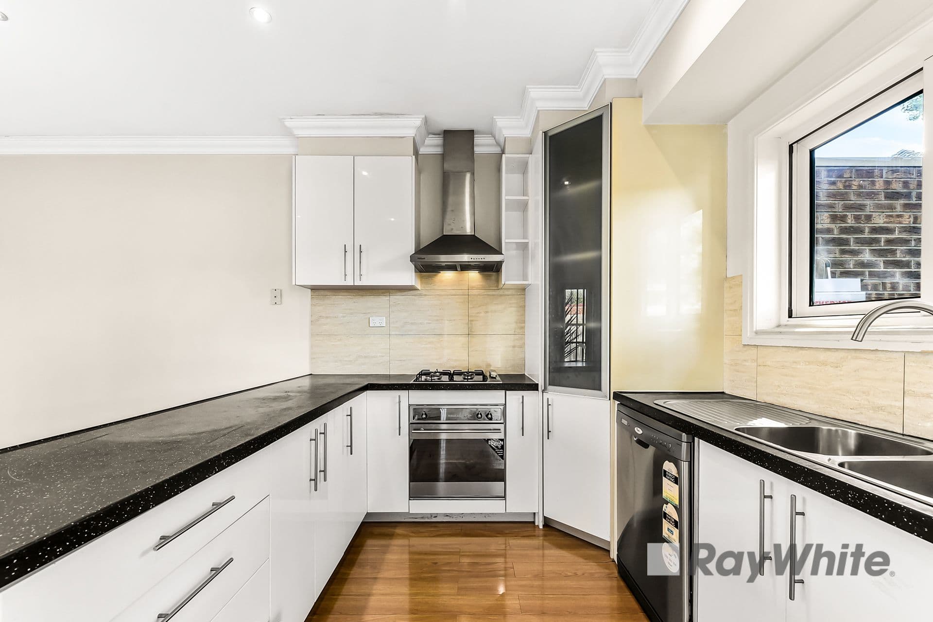 7 Canberra Avenue, Dandenong VIC 3175, Dandenong - Thumbnail 4