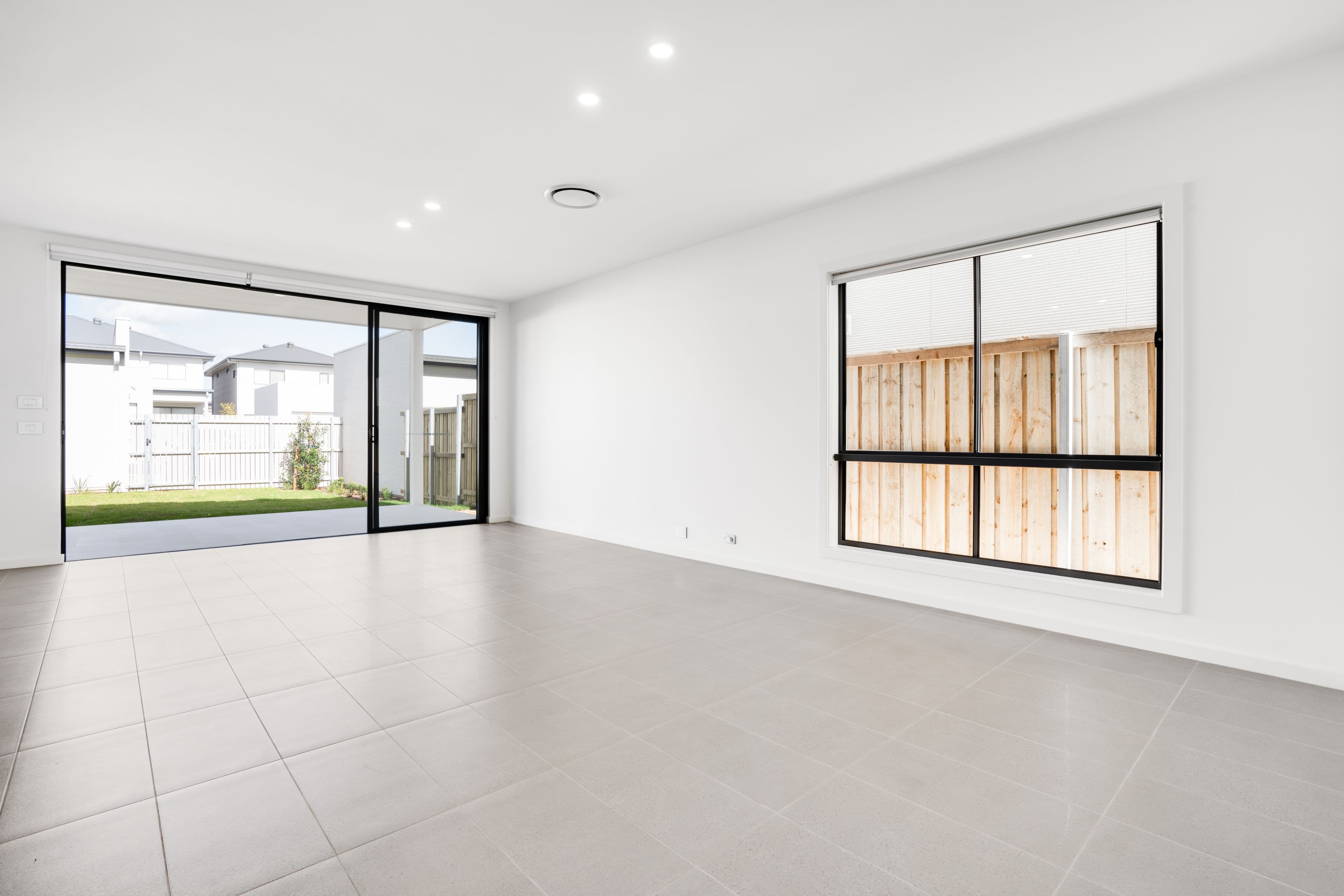 6 Chambers Way, GLEDSWOOD HILLS NSW 2557, Gledswood Hills - Thumbnail 4