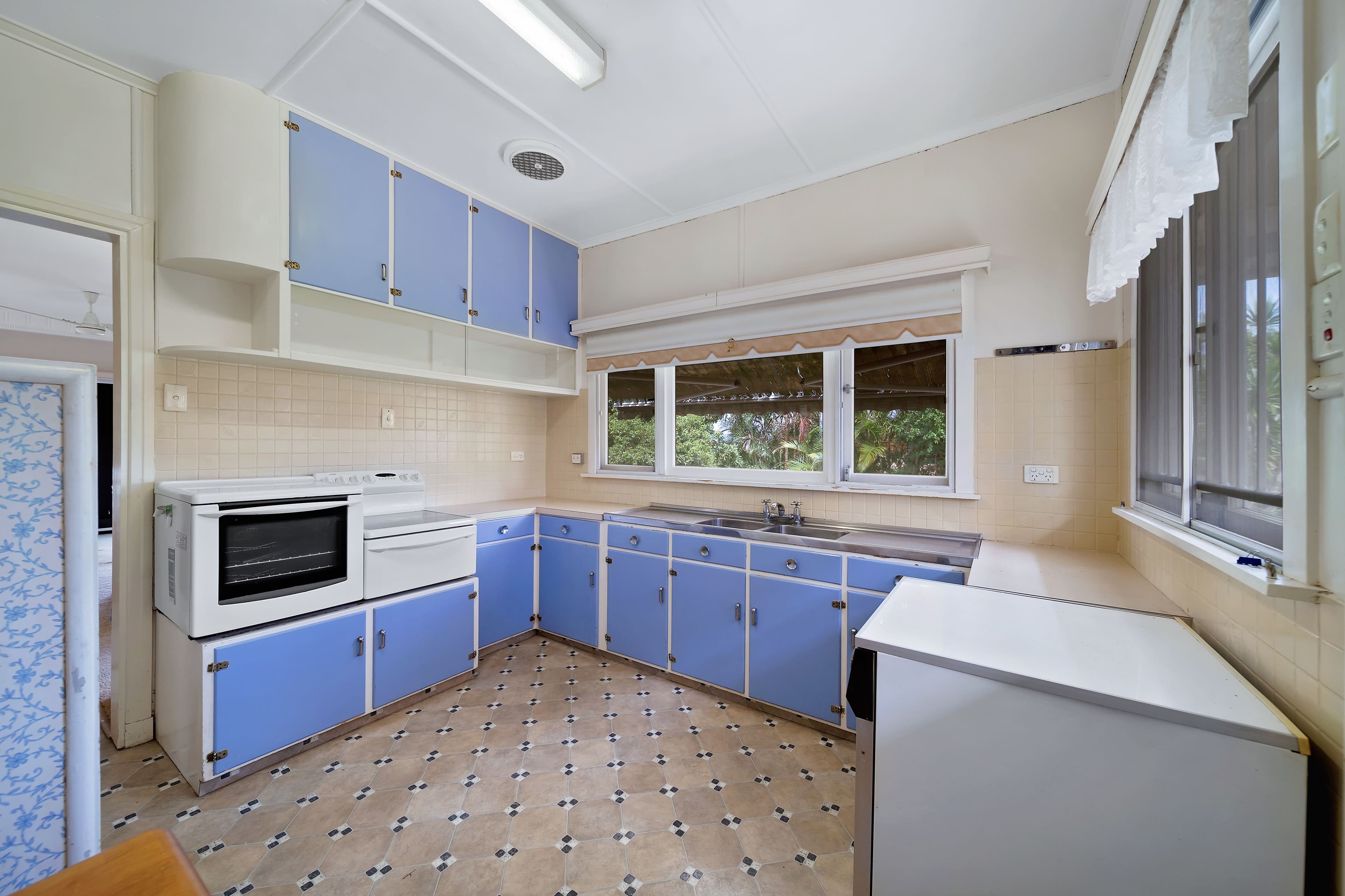 11 TABULAM Street, Wavell Heights QLD 4012, Wavell Heights - Thumbnail 7