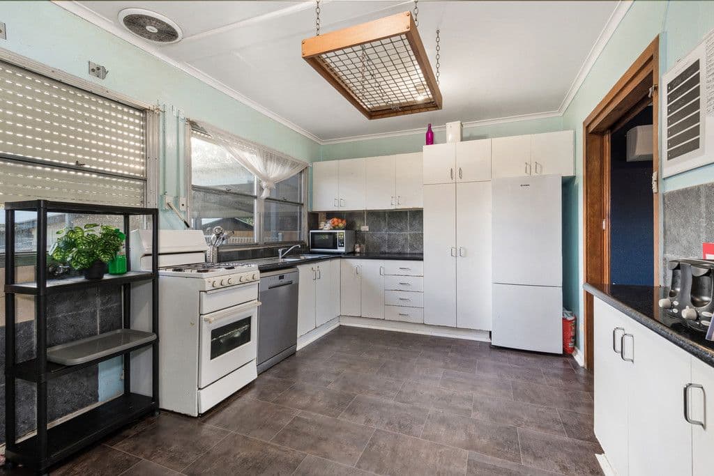 13 Candlebark Crescent, Frankston North VIC 3200, Frankston North - Thumbnail 5