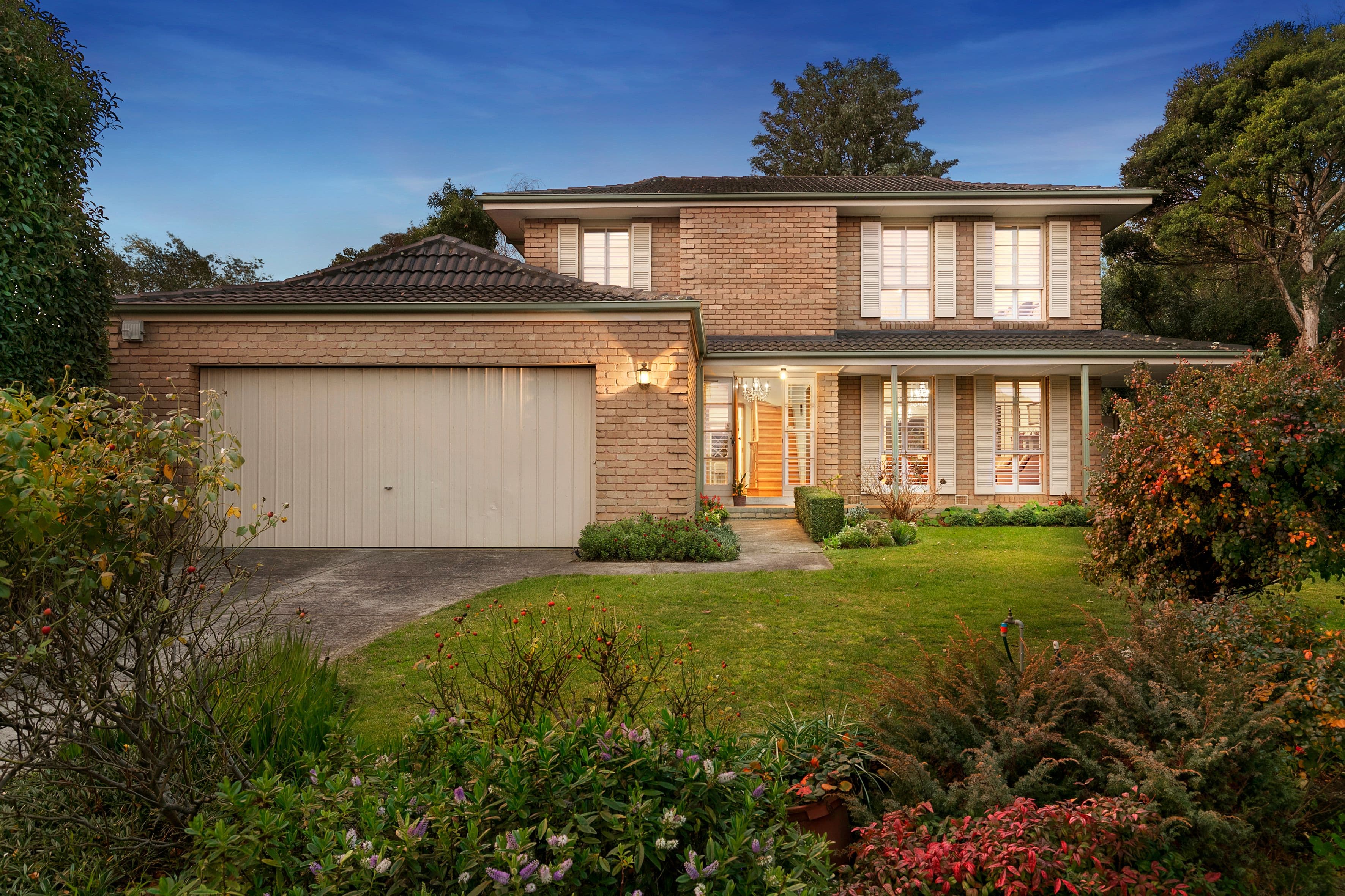 8 Midlothian Place, Glen Waverley VIC 3150, Glen Waverley - Image 1
