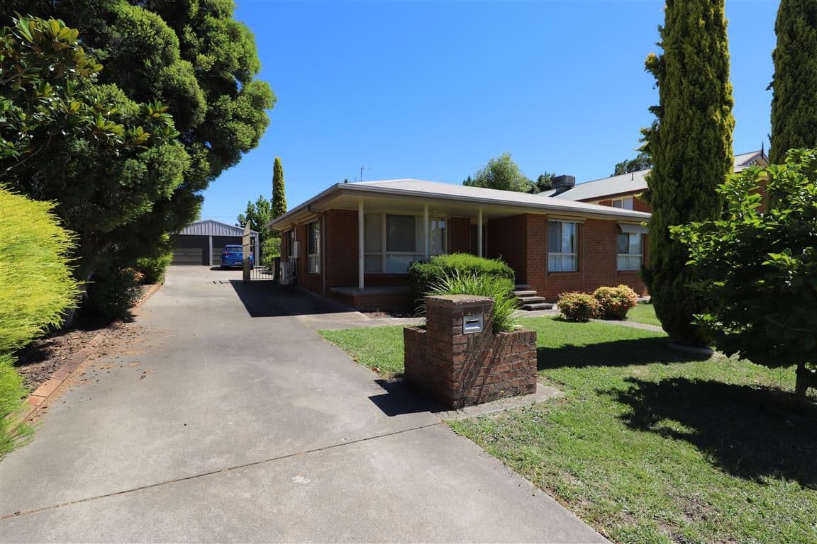 13 Martin Place, Tumut NSW 2720, Tumut - Image 1