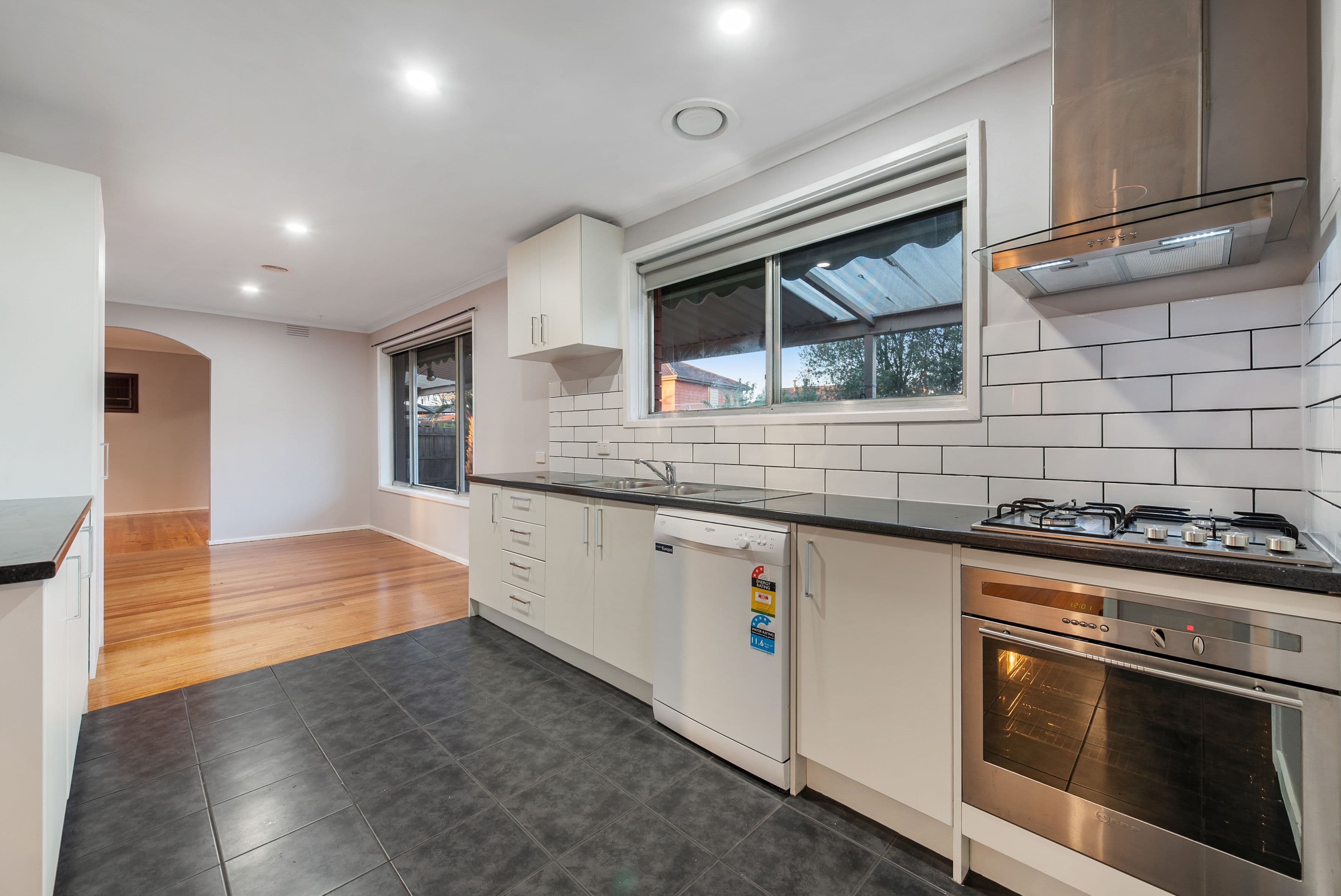 9 Hertford Place, Lalor VIC 3075, Lalor - Thumbnail 7
