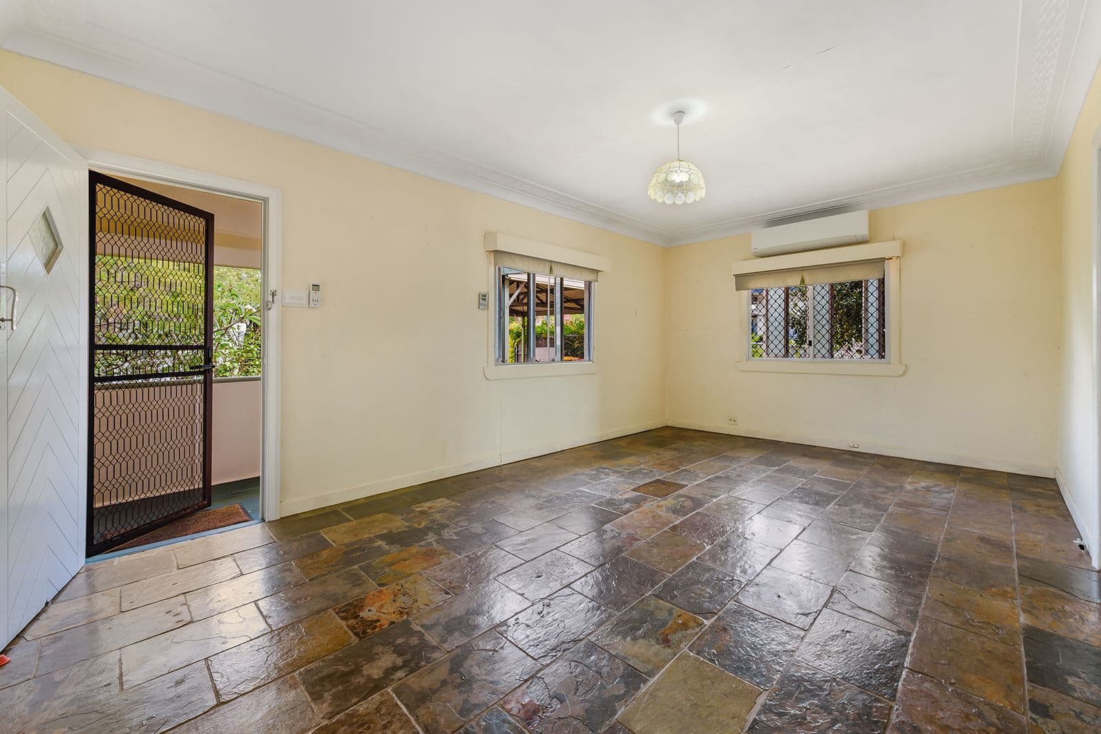 121 Jerrang Street, Indooroopilly QLD 4068, Indooroopilly - Thumbnail 8