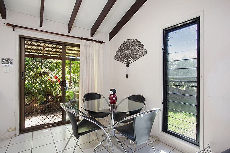 317 Cliveden Avenue, Oxley QLD 4075, Oxley - Thumbnail 3